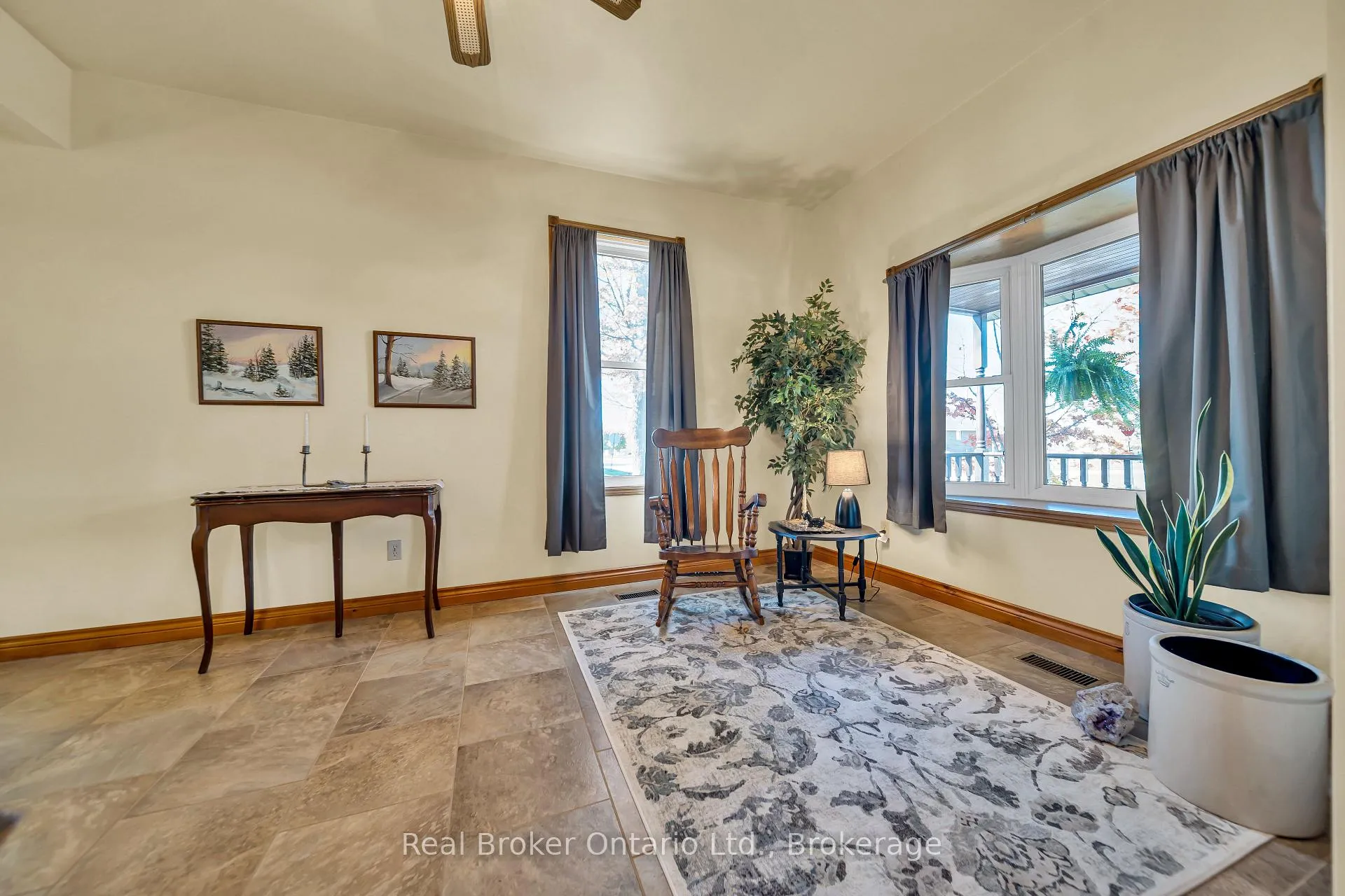 Photo 7 of 690 Wallace Avenue S, North Perth, Listowel — HOMEH