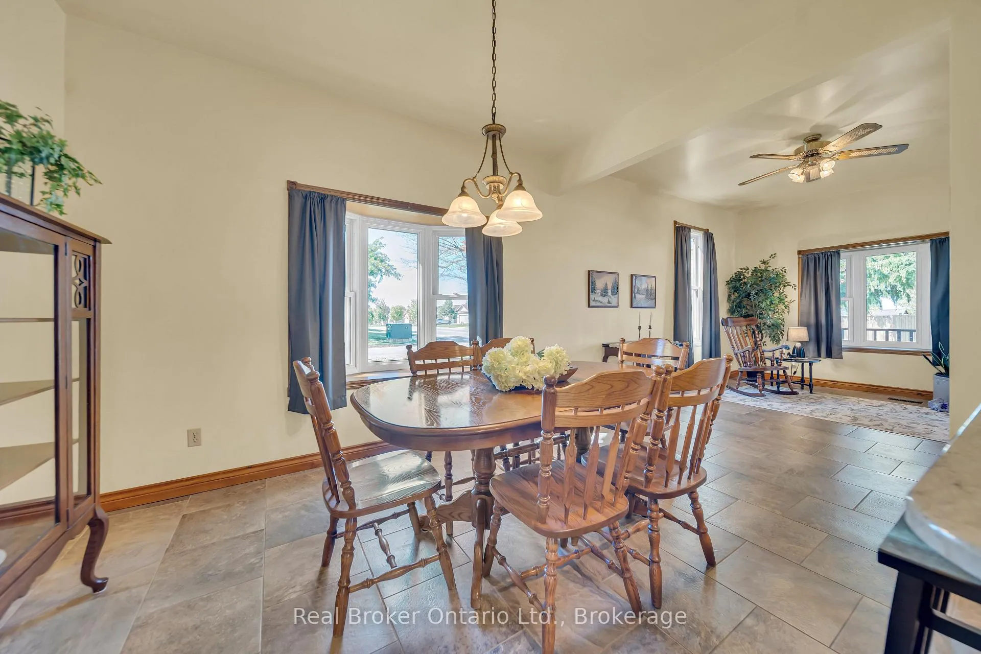 Photo 15 of 690 Wallace Avenue S, North Perth, Listowel — HOMEH