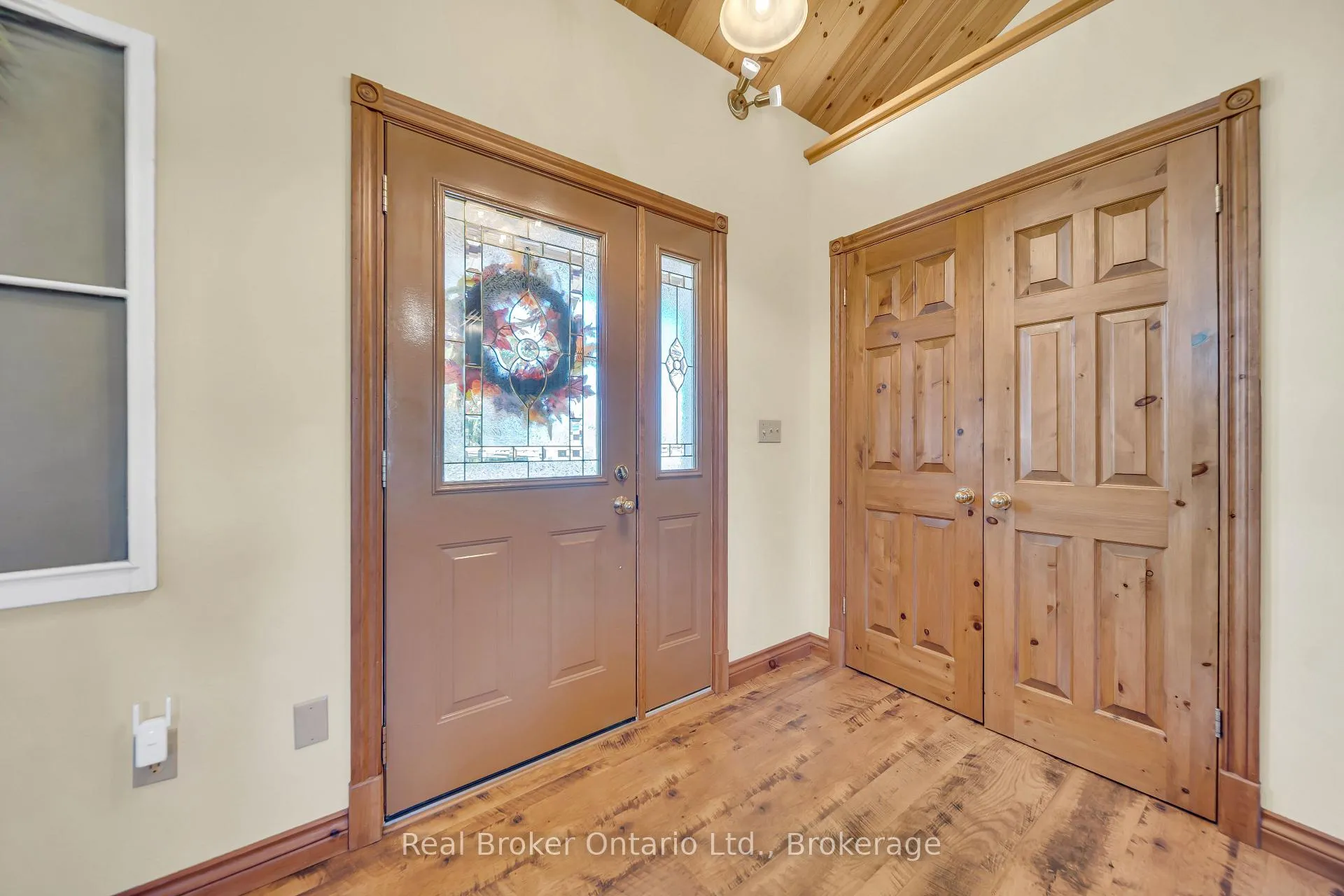 Photo 17 of 690 Wallace Avenue S, North Perth, Listowel — HOMEH