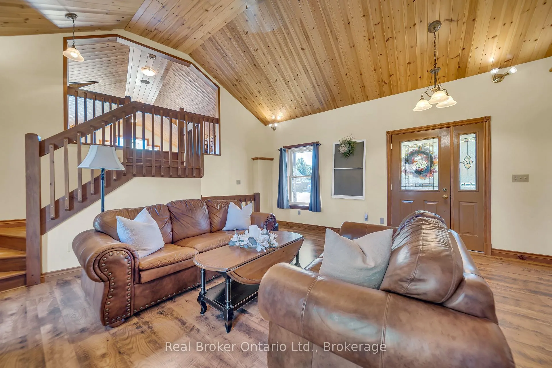 Photo 20 of 690 Wallace Avenue S, North Perth, Listowel — HOMEH
