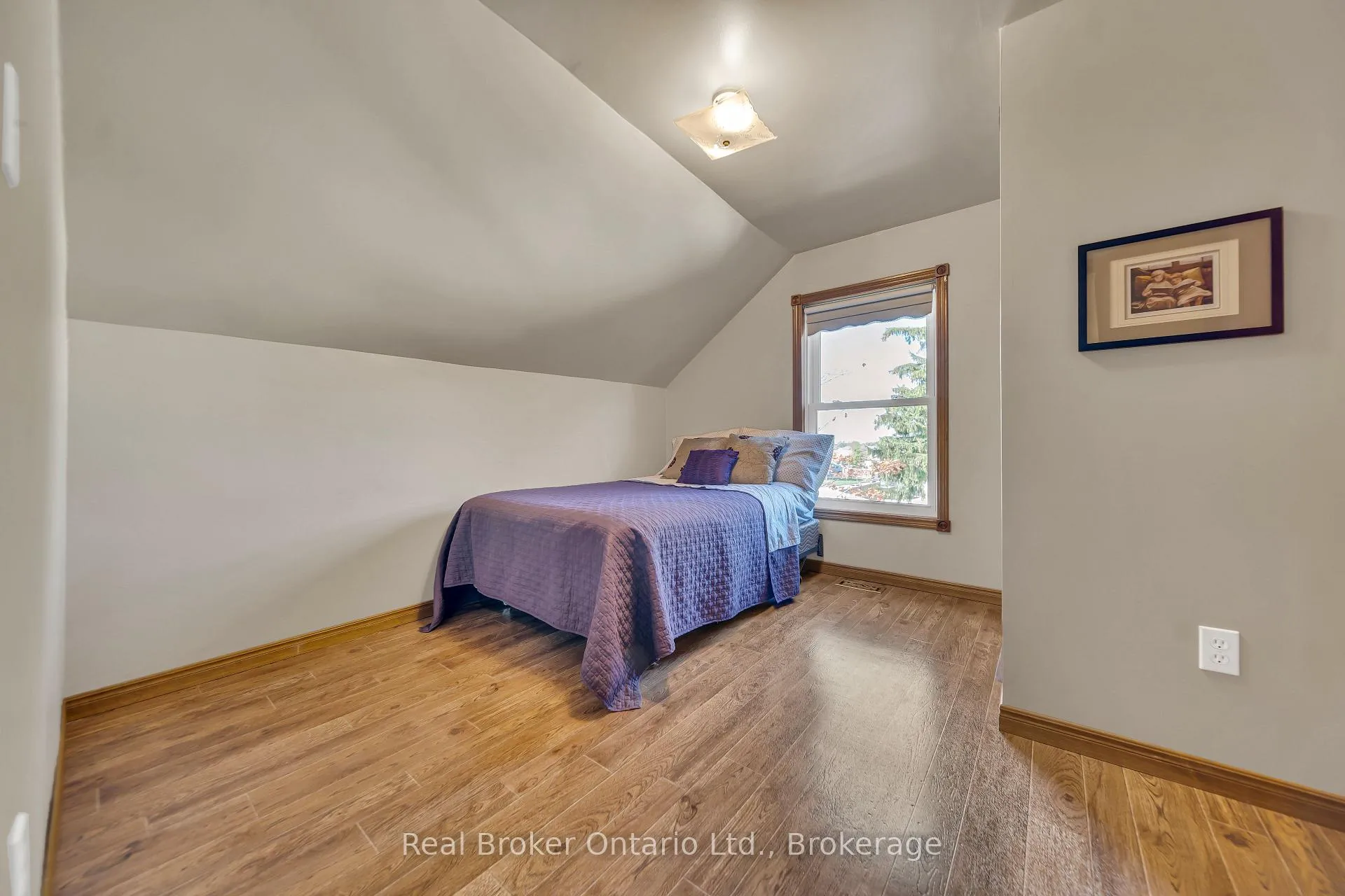 Photo 30 of 690 Wallace Avenue S, North Perth, Listowel — HOMEH