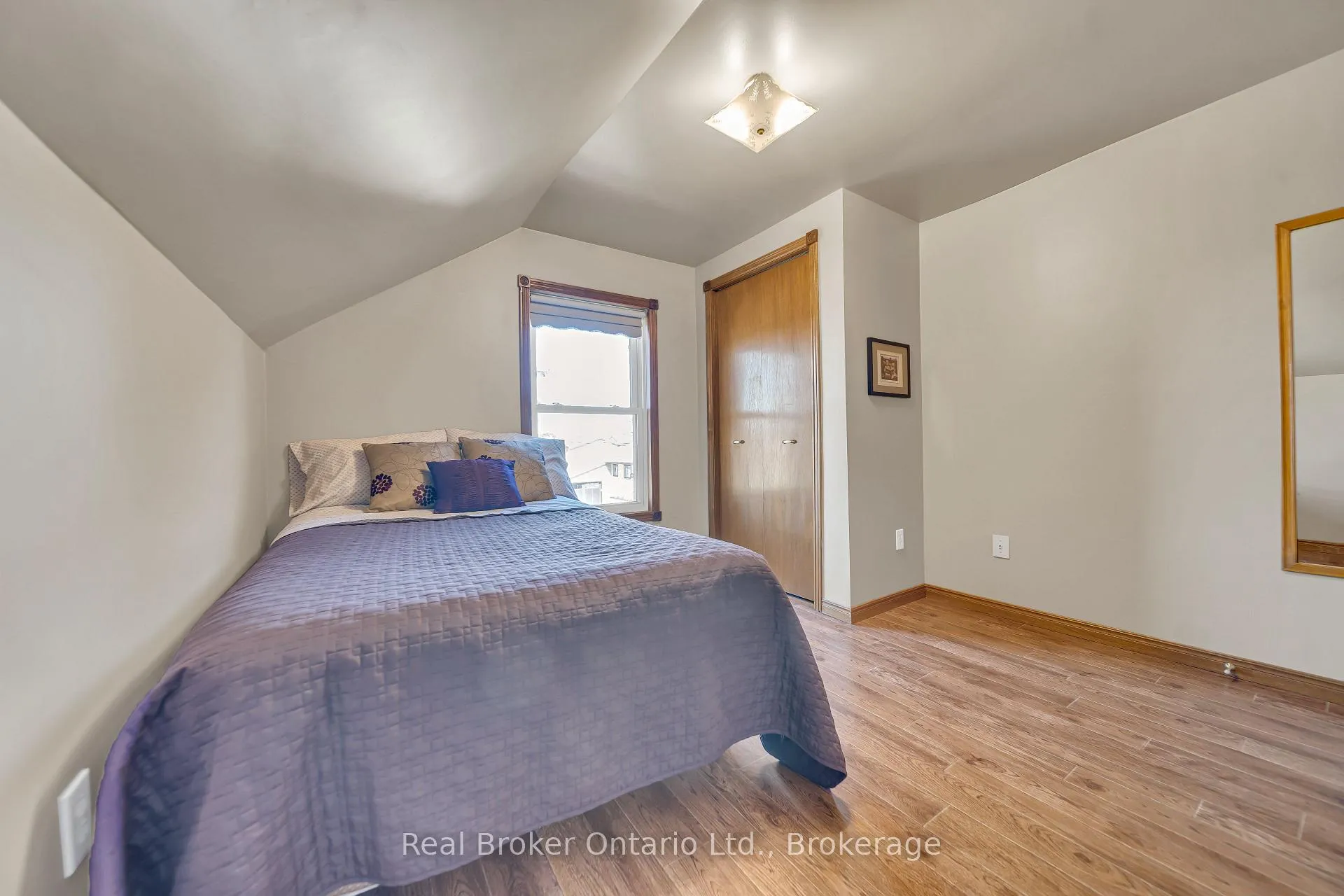 Photo 31 of 690 Wallace Avenue S, North Perth, Listowel — HOMEH