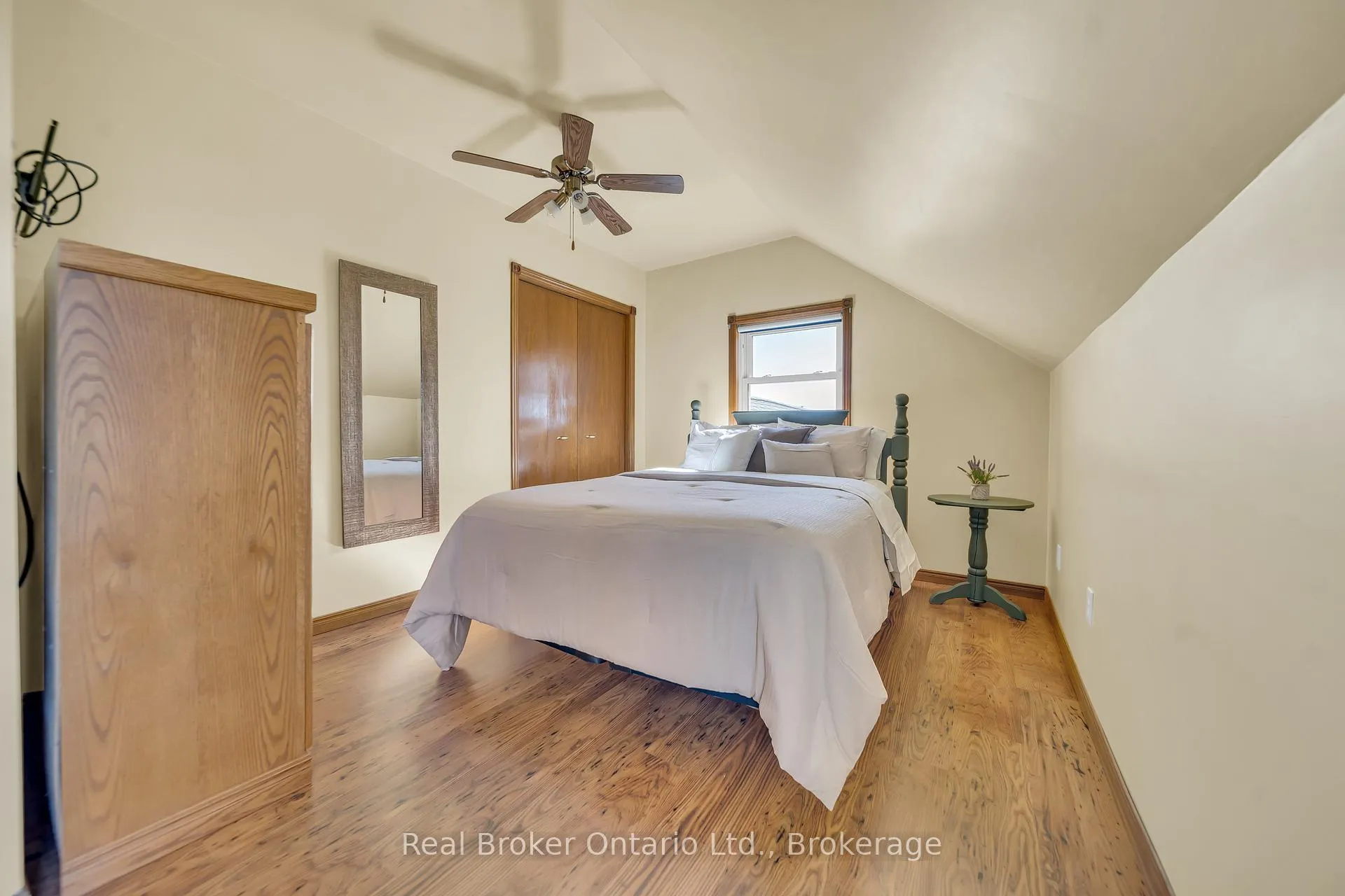 Photo 32 of 690 Wallace Avenue S, North Perth, Listowel — HOMEH