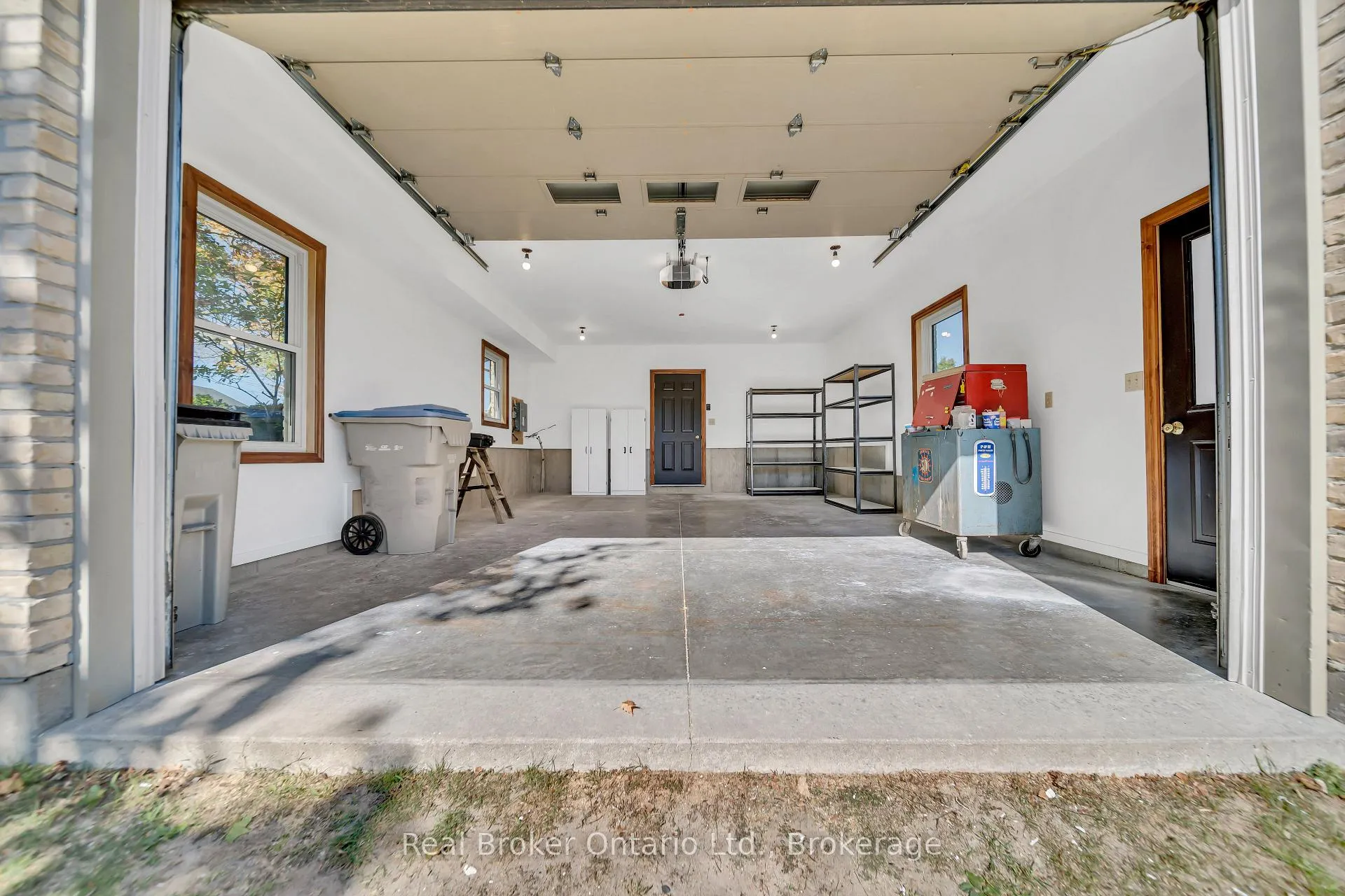 Photo 39 of 690 Wallace Avenue S, North Perth, Listowel — HOMEH