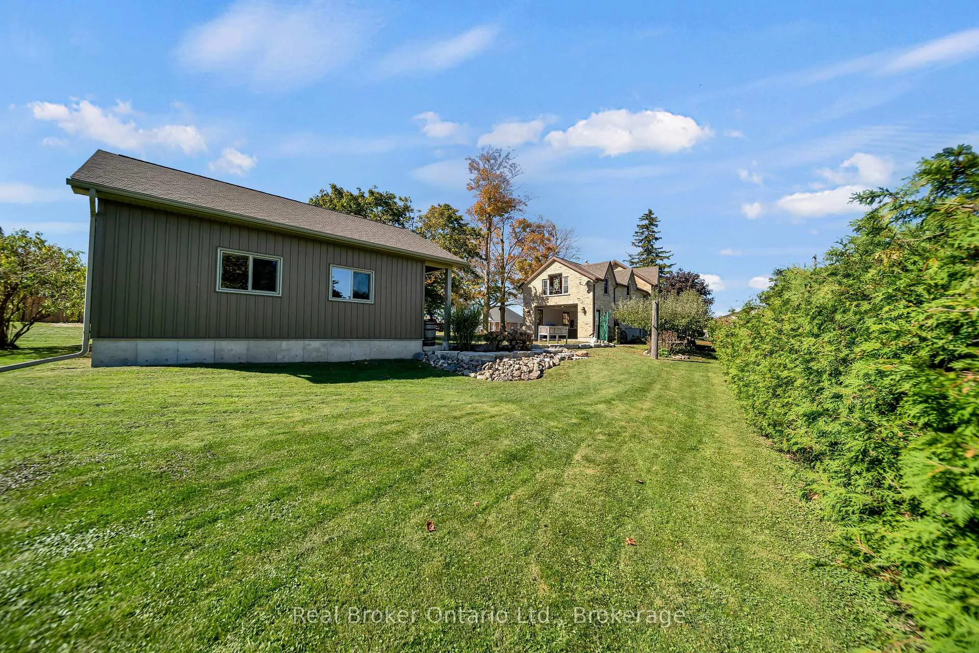 Photo 44 of 690 Wallace Avenue S, North Perth, Listowel — HOMEH