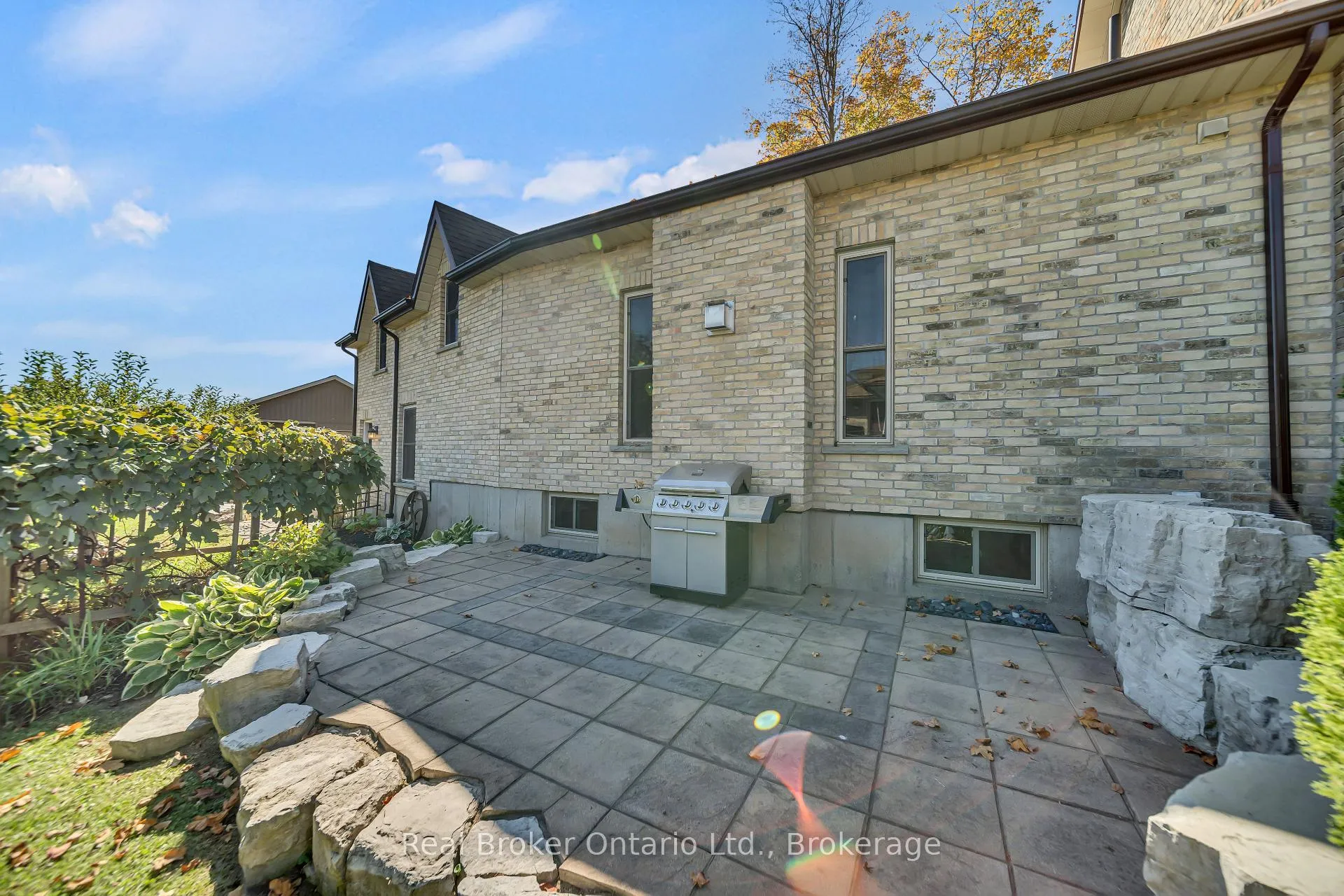 Photo 47 of 690 Wallace Avenue S, North Perth, Listowel — HOMEH