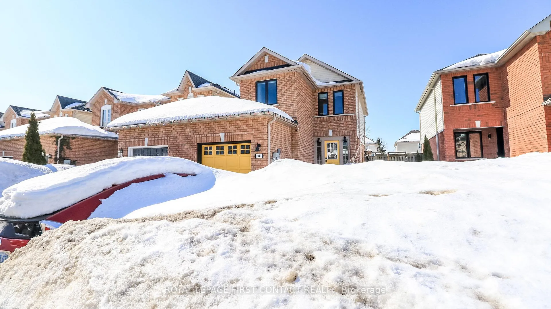 Photo 2 of 34 Ridwell Street, Barrie, Edgehill Drive — HOMEH