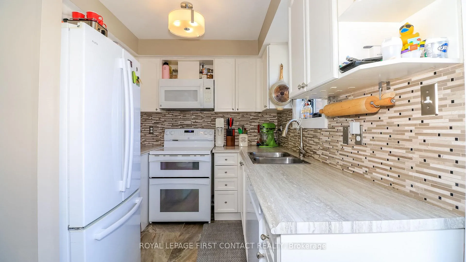 Photo 13 of 34 Ridwell Street, Barrie, Edgehill Drive — HOMEH