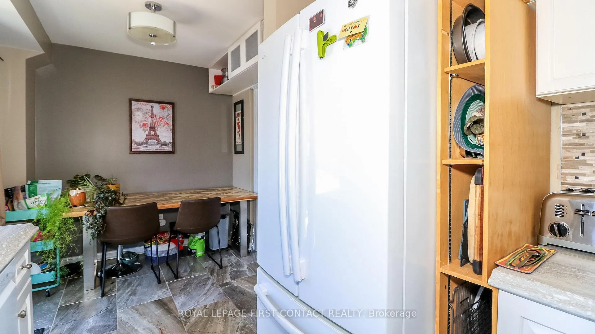 Photo 16 of 34 Ridwell Street, Barrie, Edgehill Drive — HOMEH