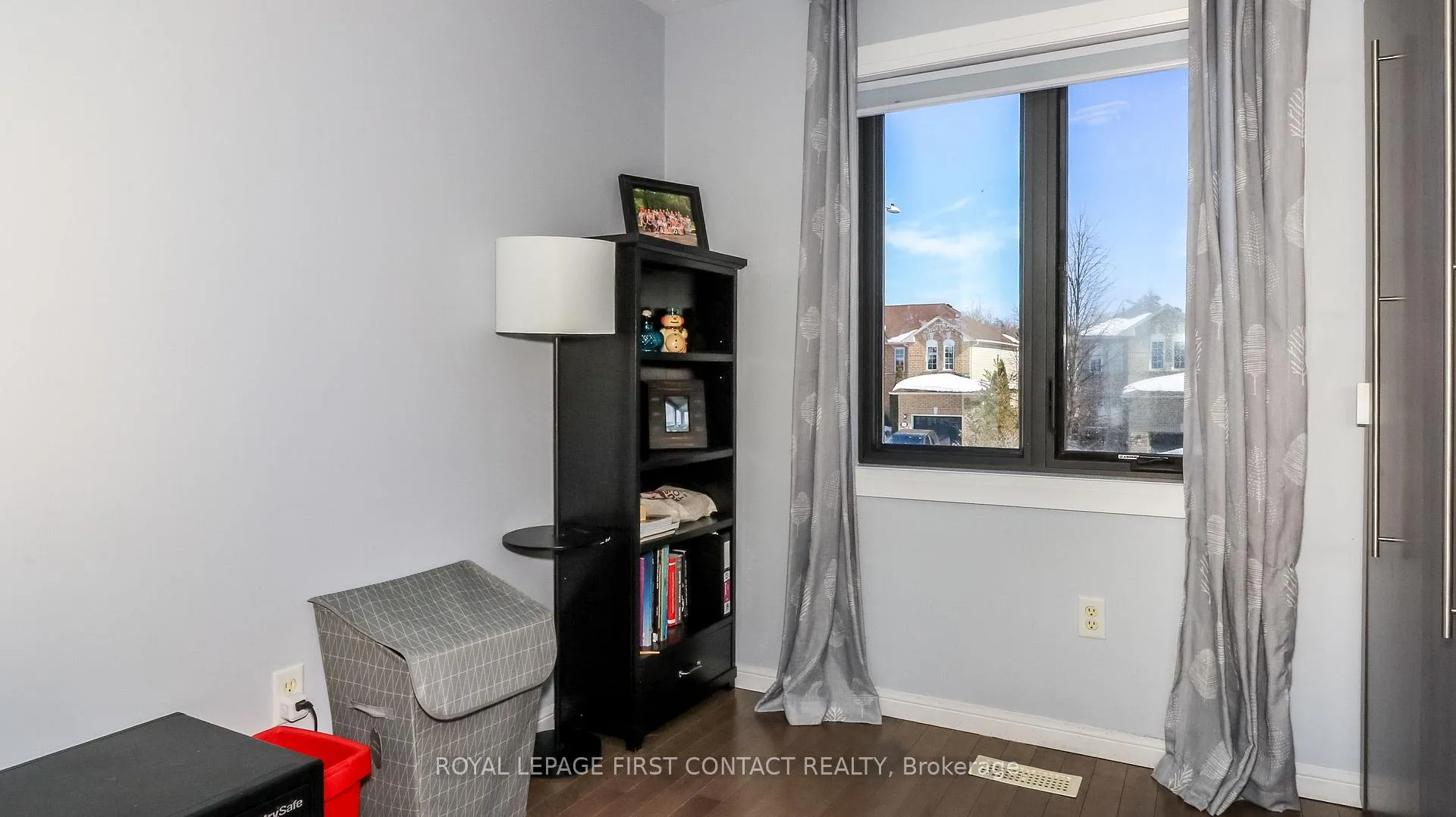 Photo 20 of 34 Ridwell Street, Barrie, Edgehill Drive — HOMEH