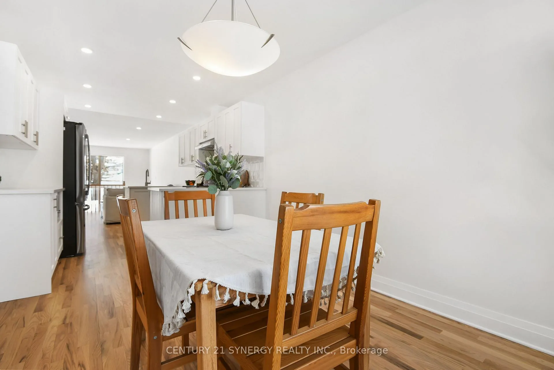 Photo 9 of 7 Weaver Crescent, Ottawa, Kanata - Kanata Lakes/Heritage Hills — HOMEH
