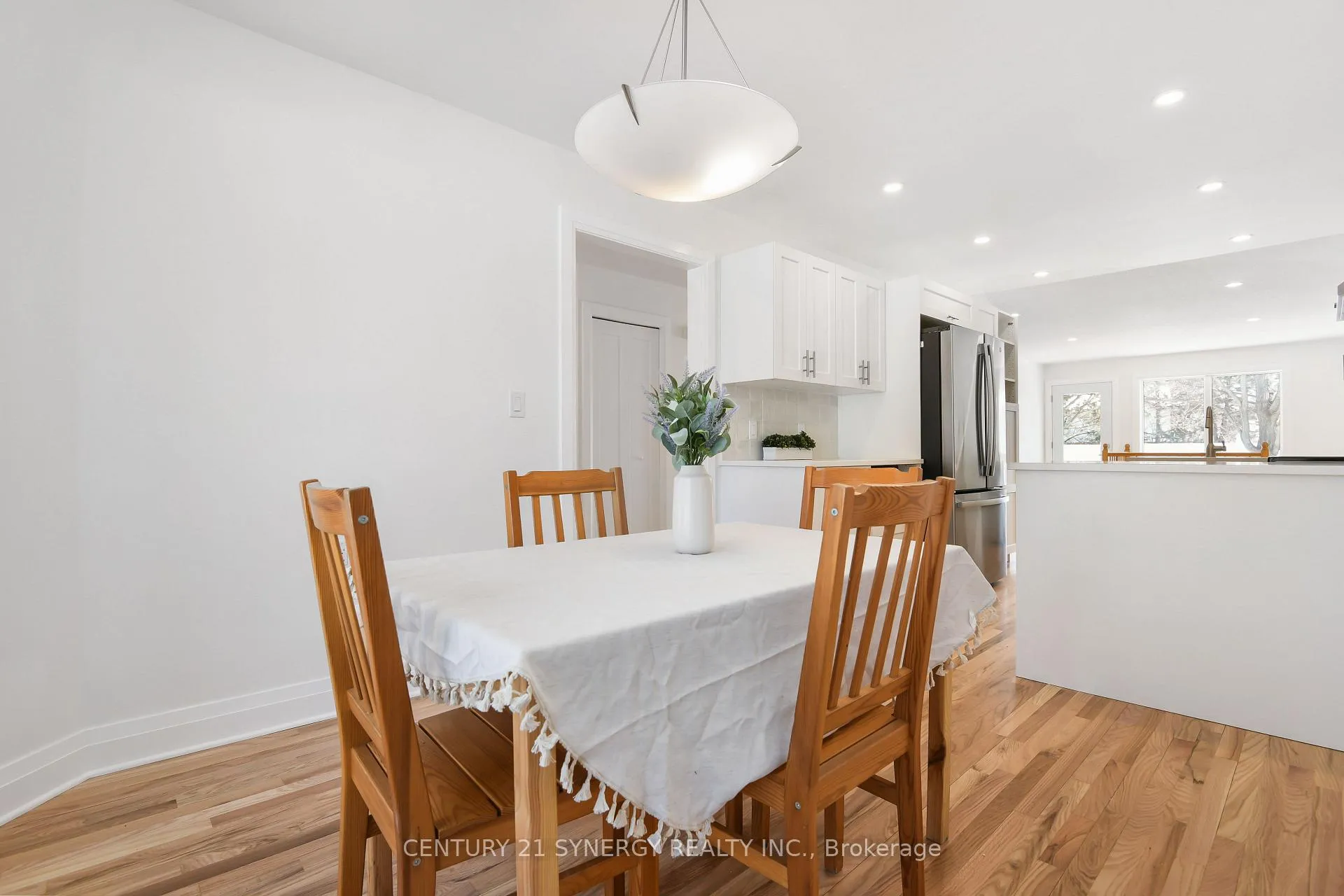 Photo 11 of 7 Weaver Crescent, Ottawa, Kanata - Kanata Lakes/Heritage Hills — HOMEH