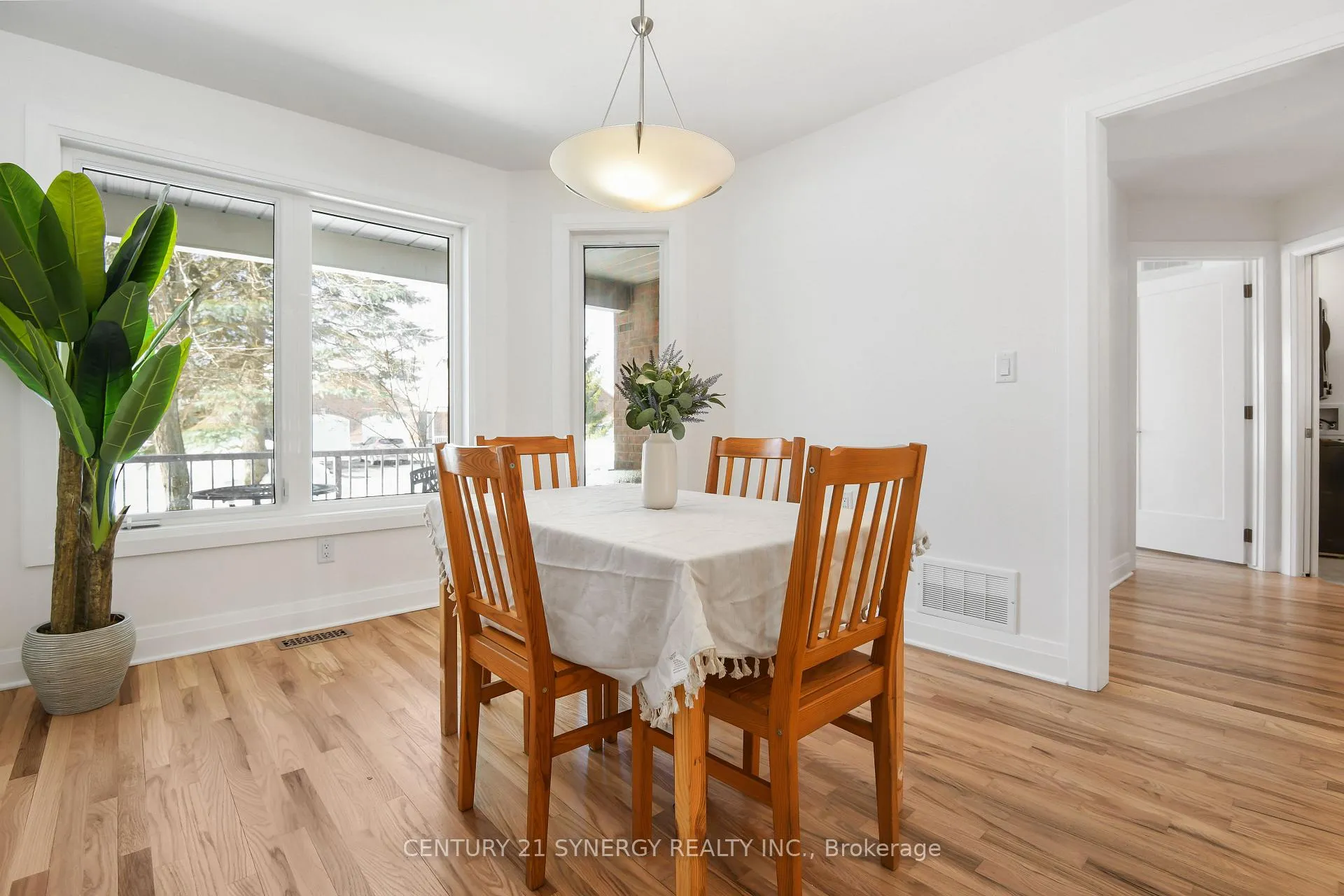 Photo 12 of 7 Weaver Crescent, Ottawa, Kanata - Kanata Lakes/Heritage Hills — HOMEH