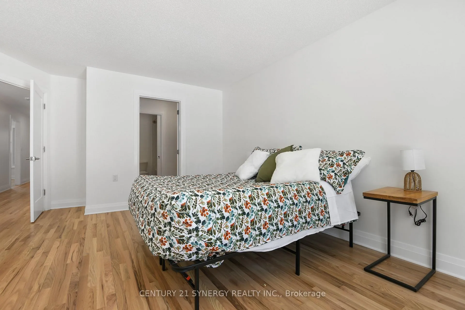 Photo 17 of 7 Weaver Crescent, Ottawa, Kanata - Kanata Lakes/Heritage Hills — HOMEH