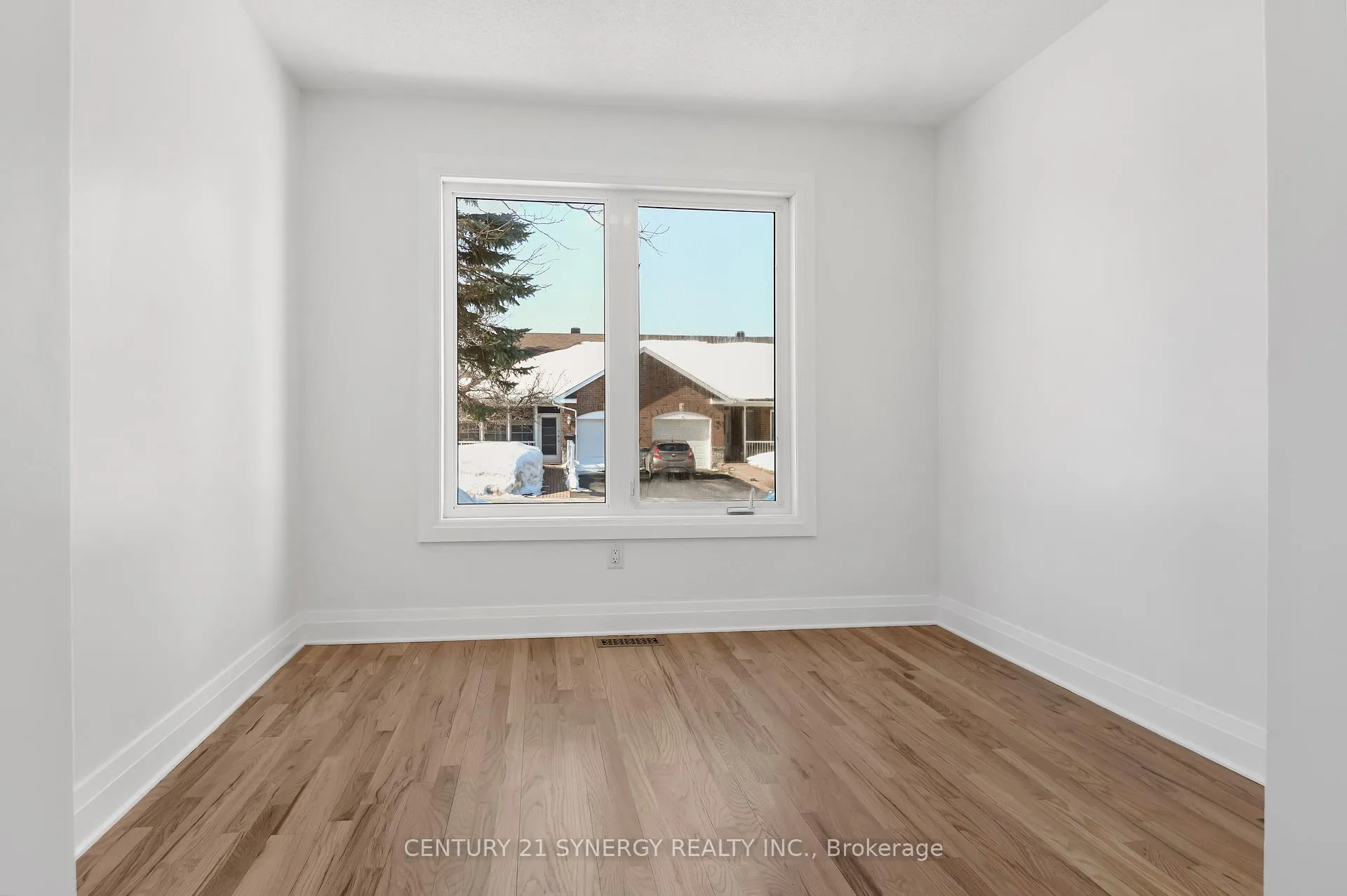 Photo 20 of 7 Weaver Crescent, Ottawa, Kanata - Kanata Lakes/Heritage Hills — HOMEH