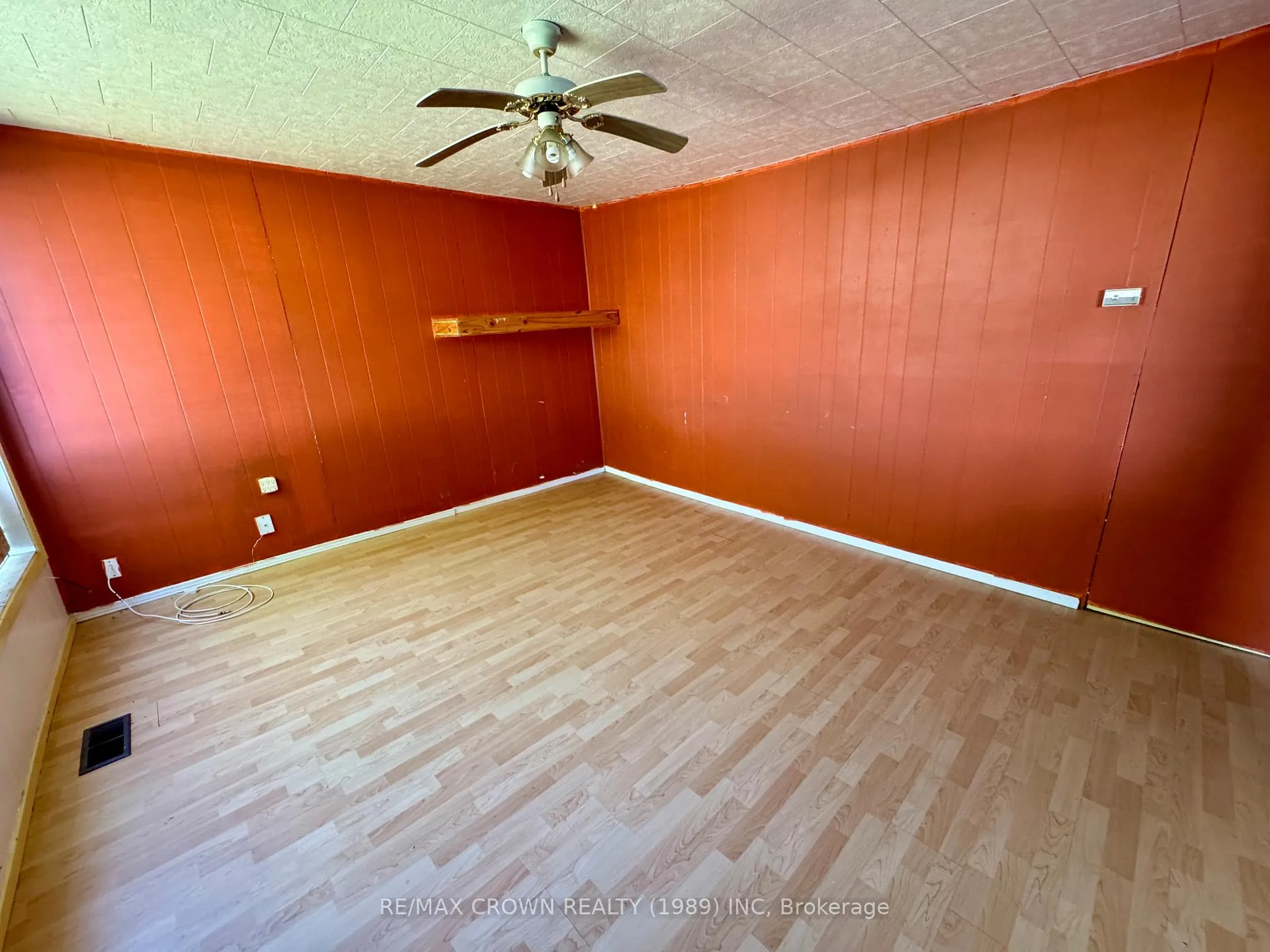 Photo 11 of 17 Lemarier Street, Kapuskasing — HOMEH
