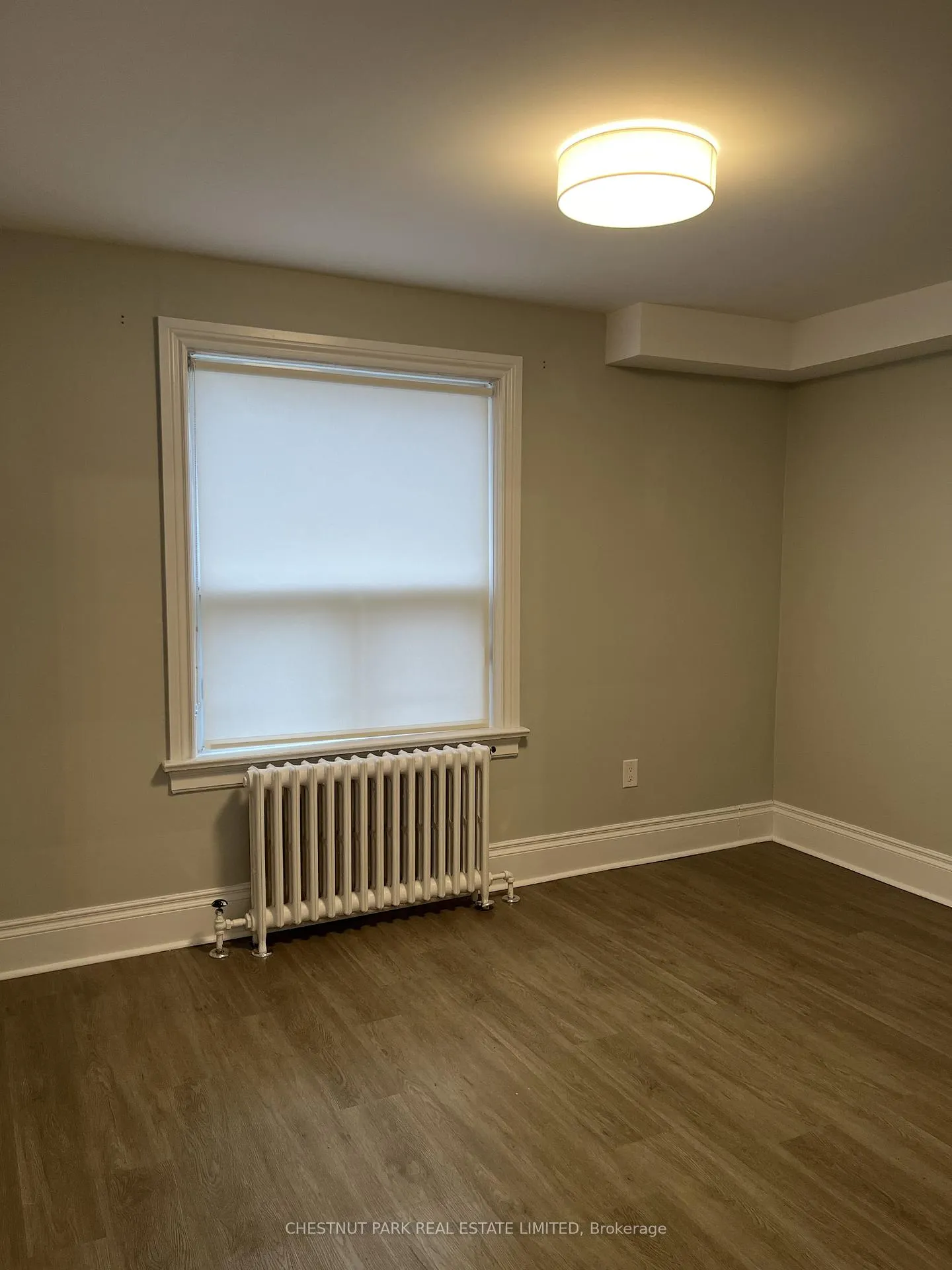 Photo 2 of Unit upper, 3 Kingswood Road, Toronto, The Beaches — HOMEH