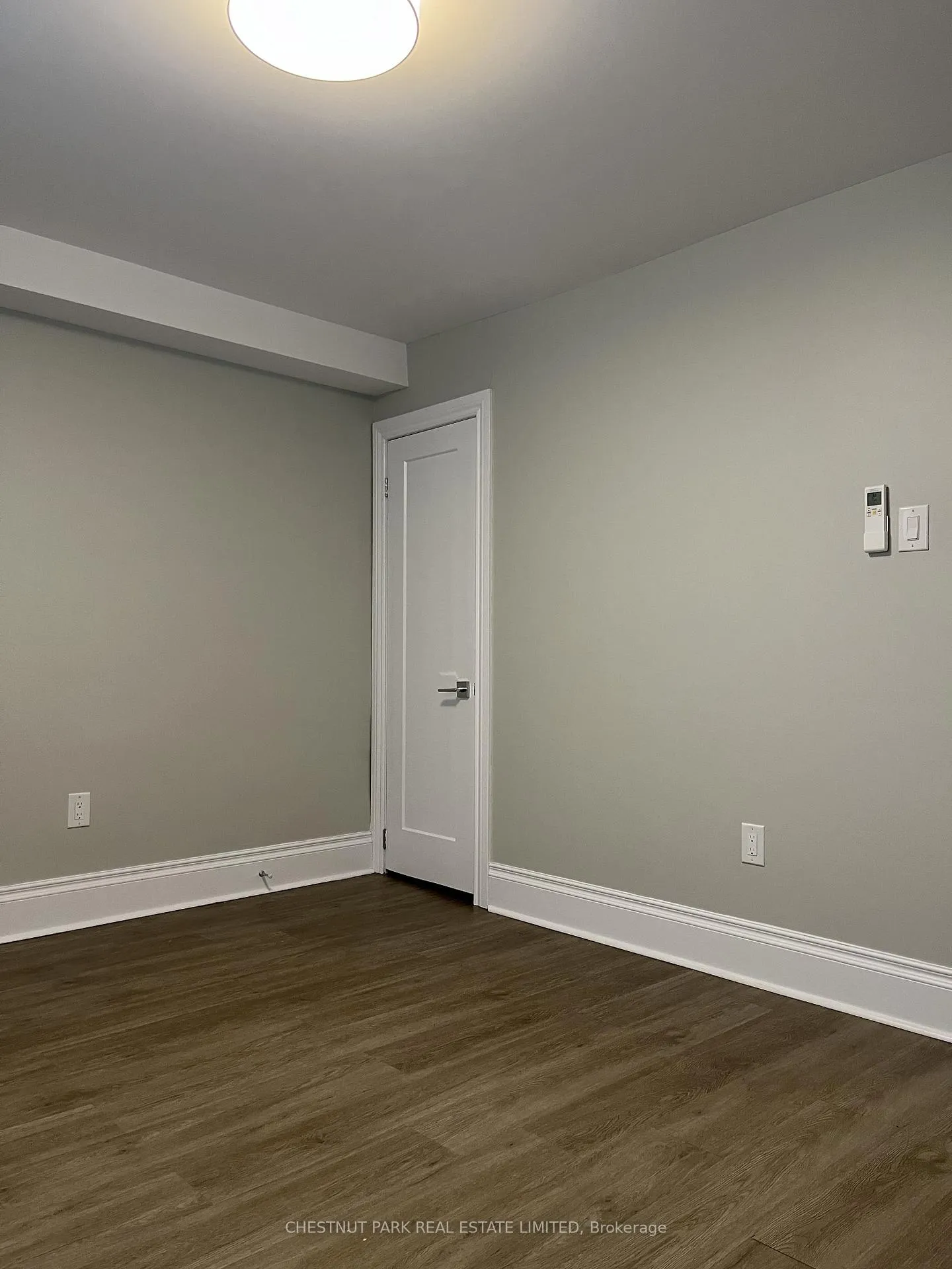 Photo 4 of Unit upper, 3 Kingswood Road, Toronto, The Beaches — HOMEH