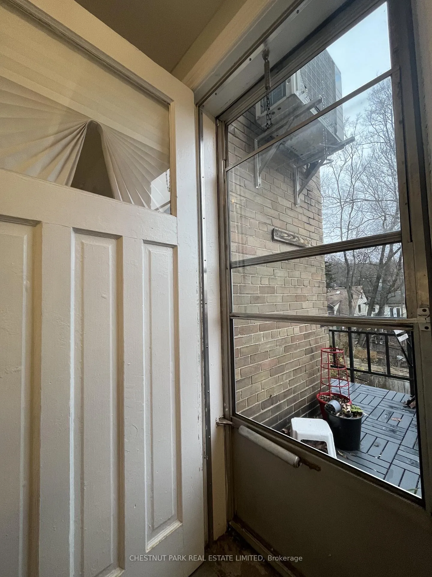 Photo 14 of Unit upper, 3 Kingswood Road, Toronto, The Beaches — HOMEH