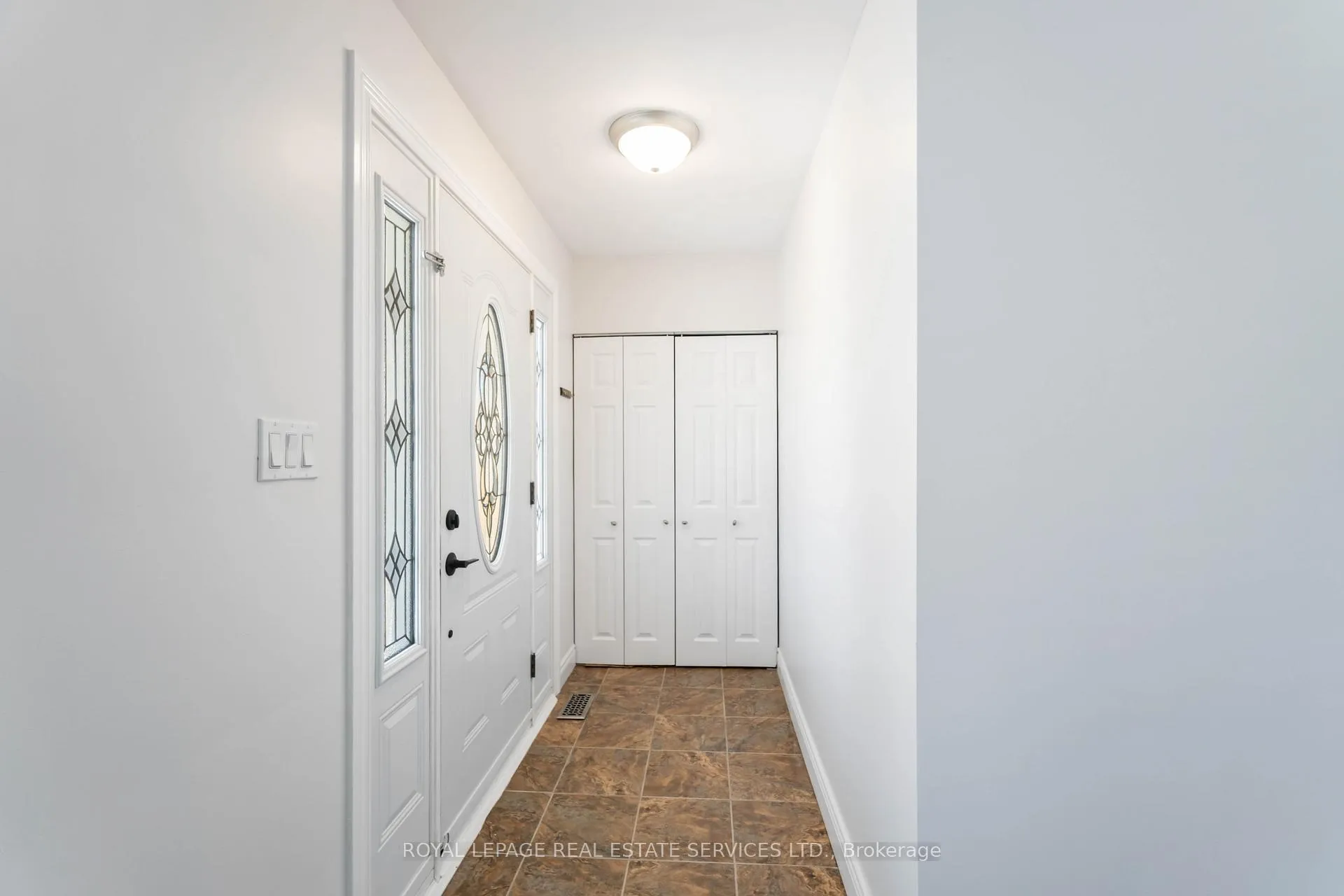 Photo 4 of 9 Isaac Court, Hamilton, Corman — HOMEH