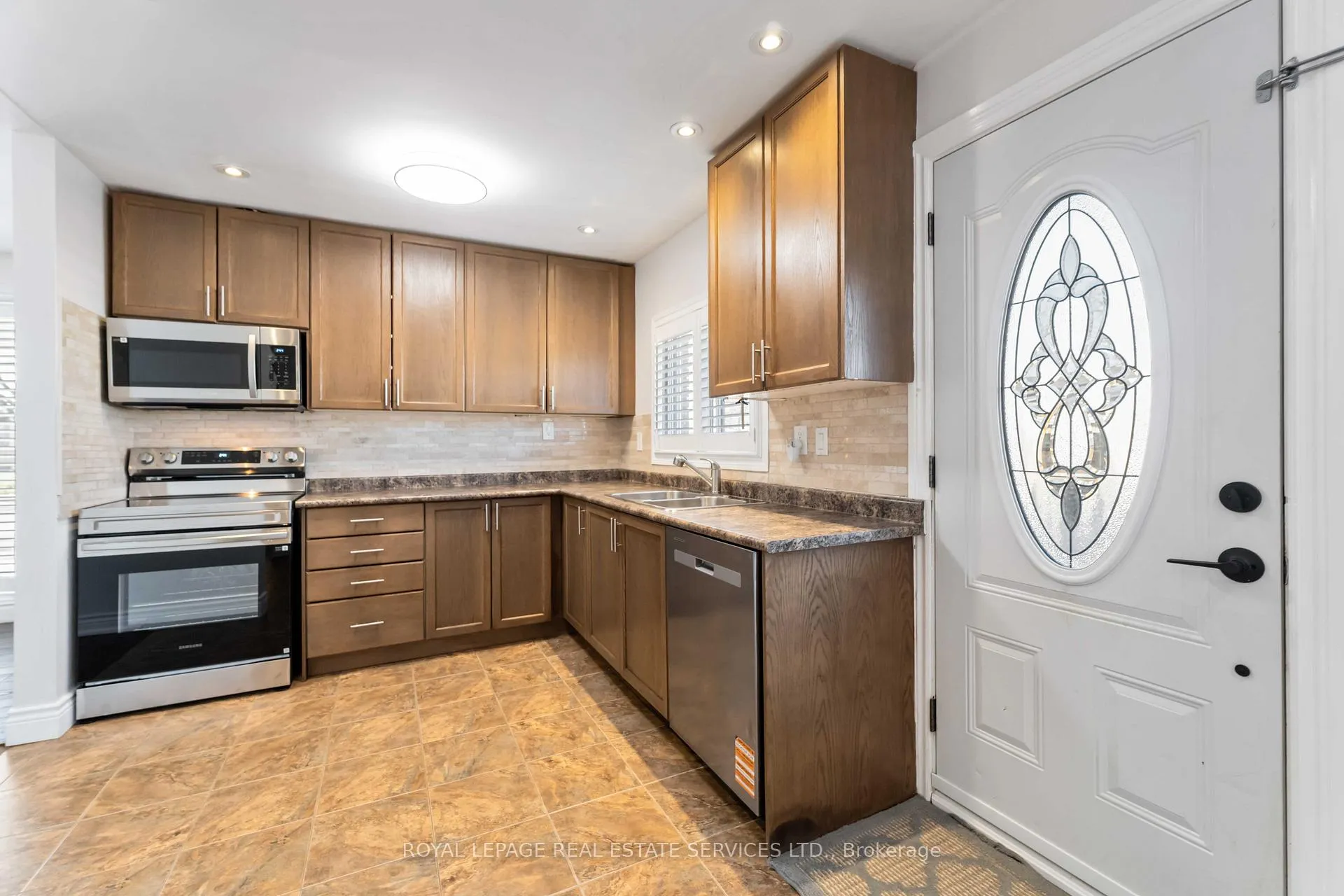 Photo 16 of 9 Isaac Court, Hamilton, Corman — HOMEH