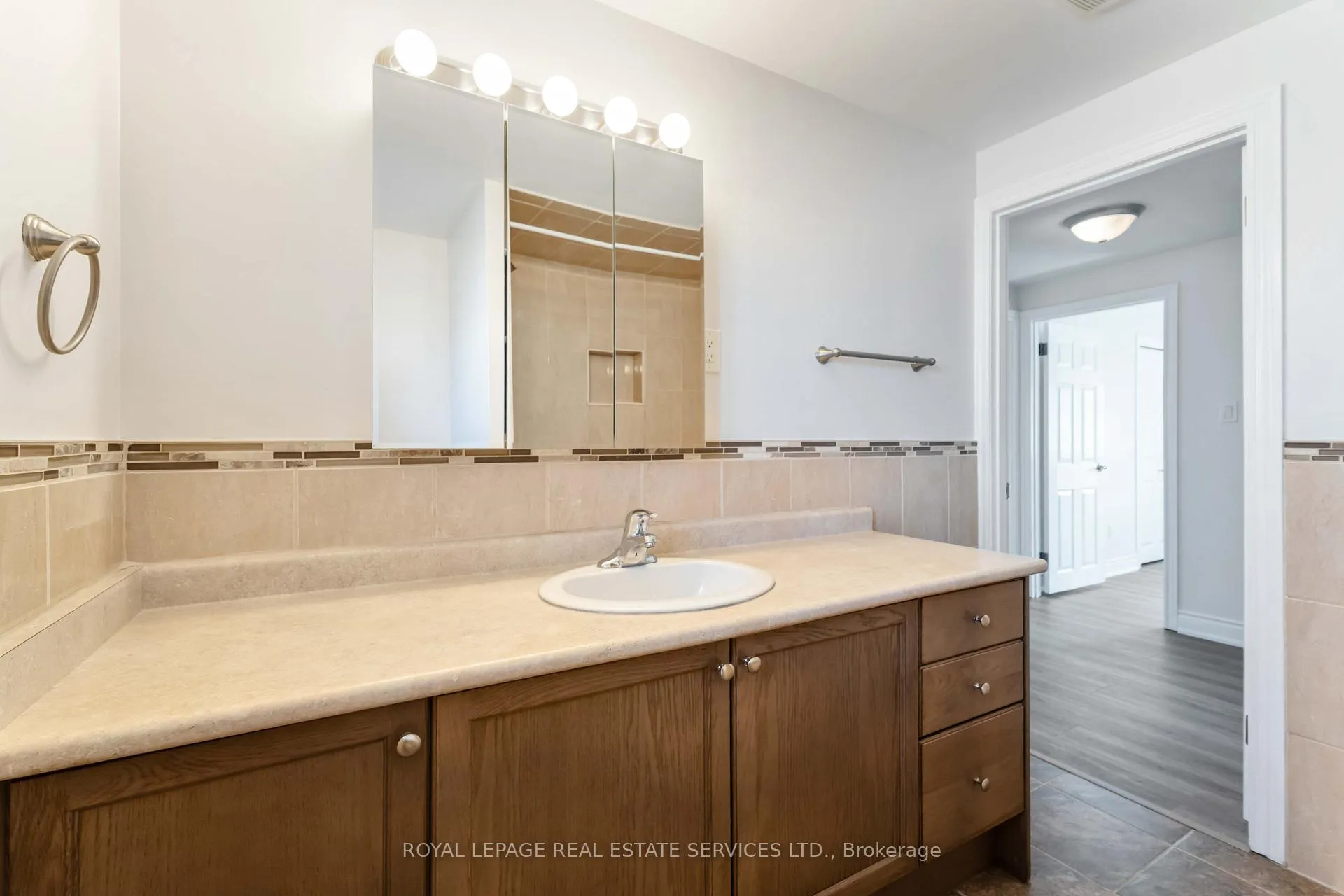 Photo 26 of 9 Isaac Court, Hamilton, Corman — HOMEH