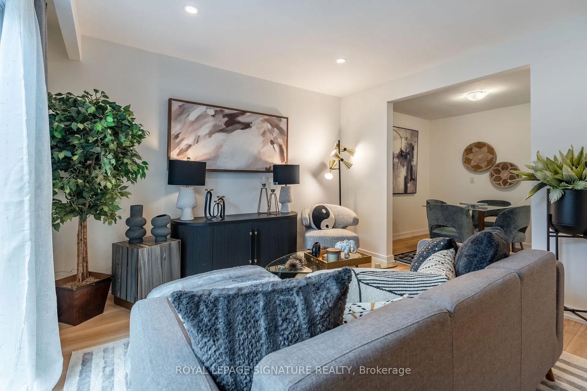 Photo 3 of 22 Woodman Drive N, Hamilton, Kentley — HOMEH