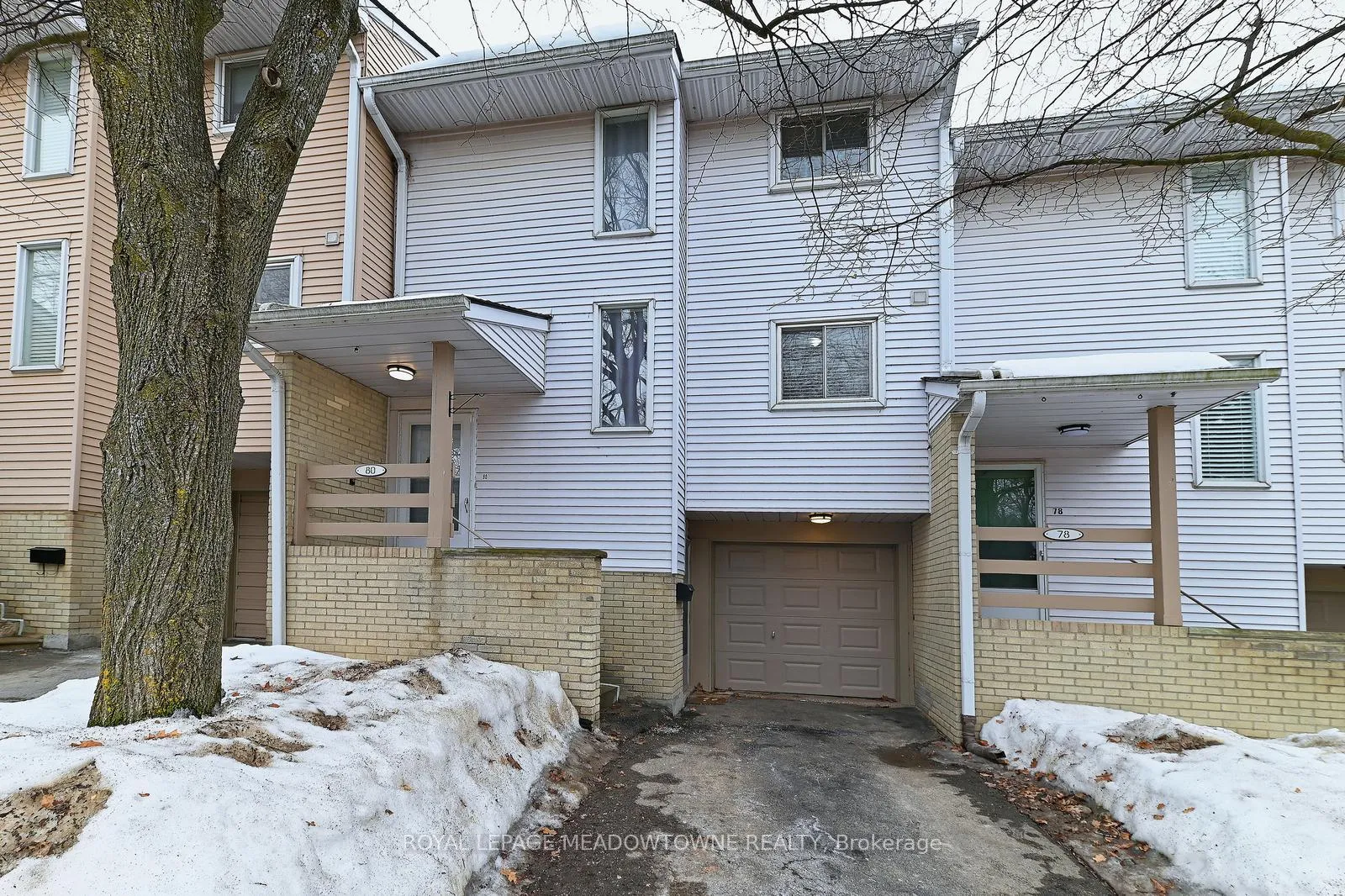 Front of Unit 74, 80 Lynden Circle