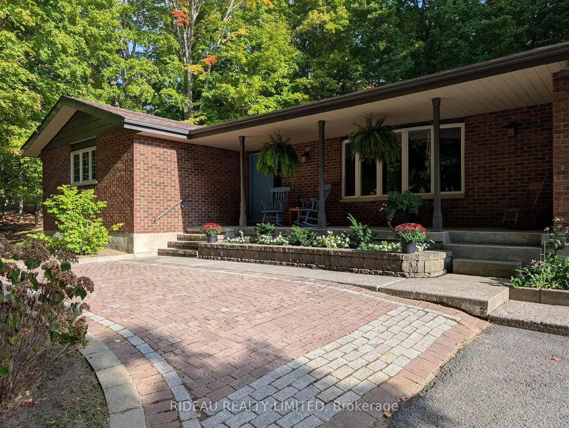Photo 3 of 1445 Rickards Road, Frontenac, Frontenac South — HOMEH