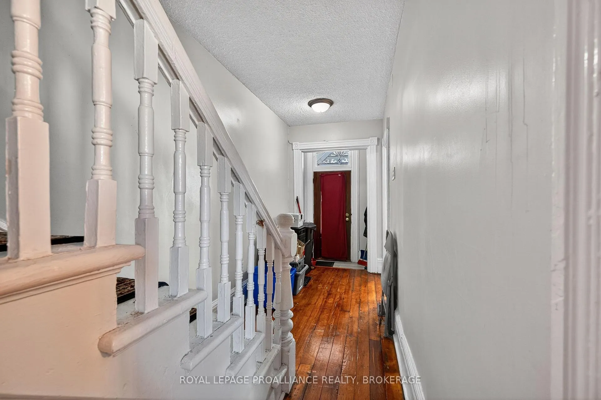 Photo 5 of 407 Bagot Street, Kingston, East of Sir John A. Blvd — HOMEH