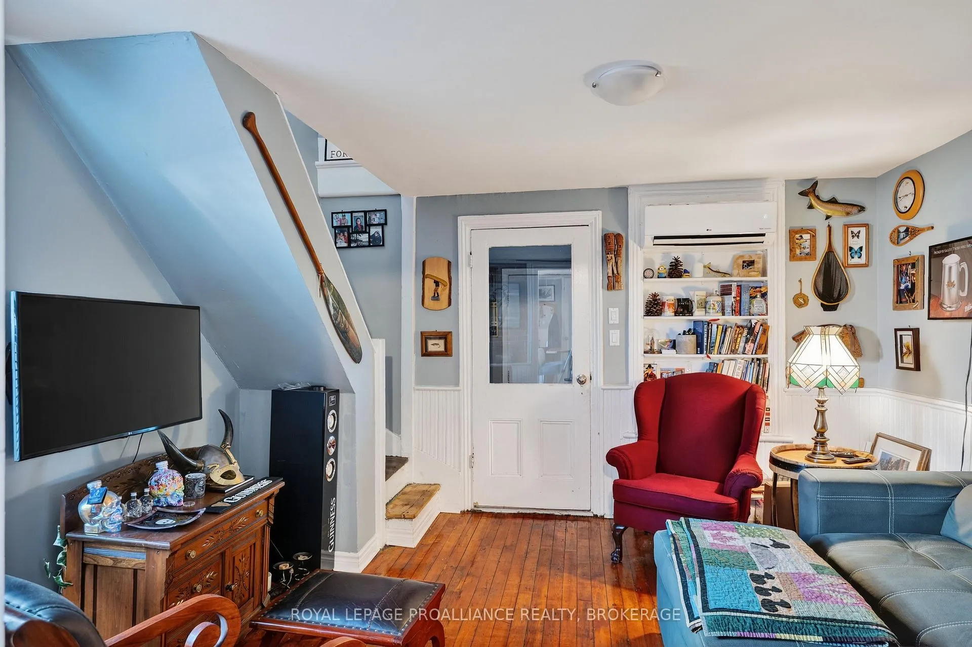 Photo 20 of 407 Bagot Street, Kingston, East of Sir John A. Blvd — HOMEH