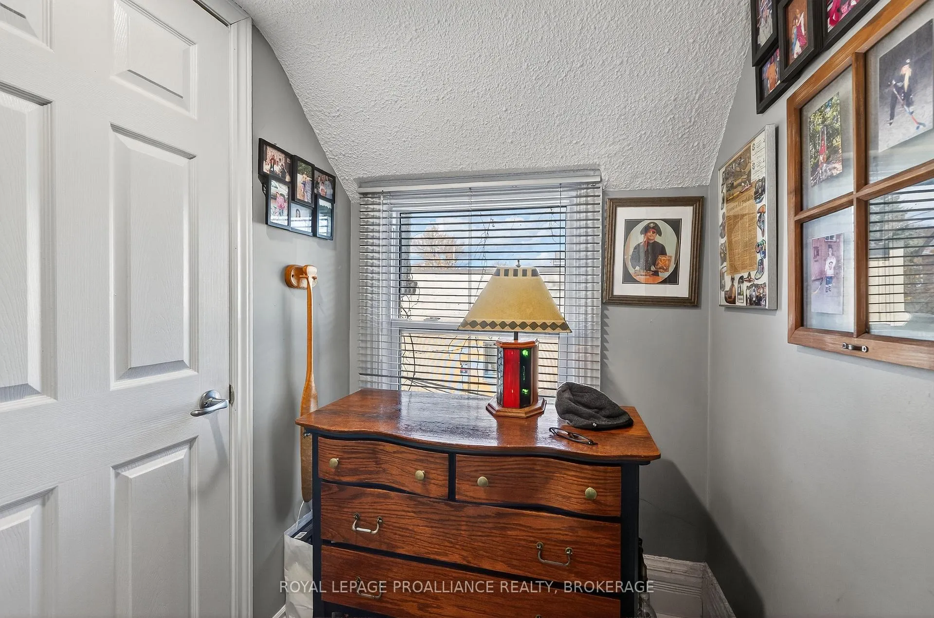 Photo 25 of 407 Bagot Street, Kingston, East of Sir John A. Blvd — HOMEH
