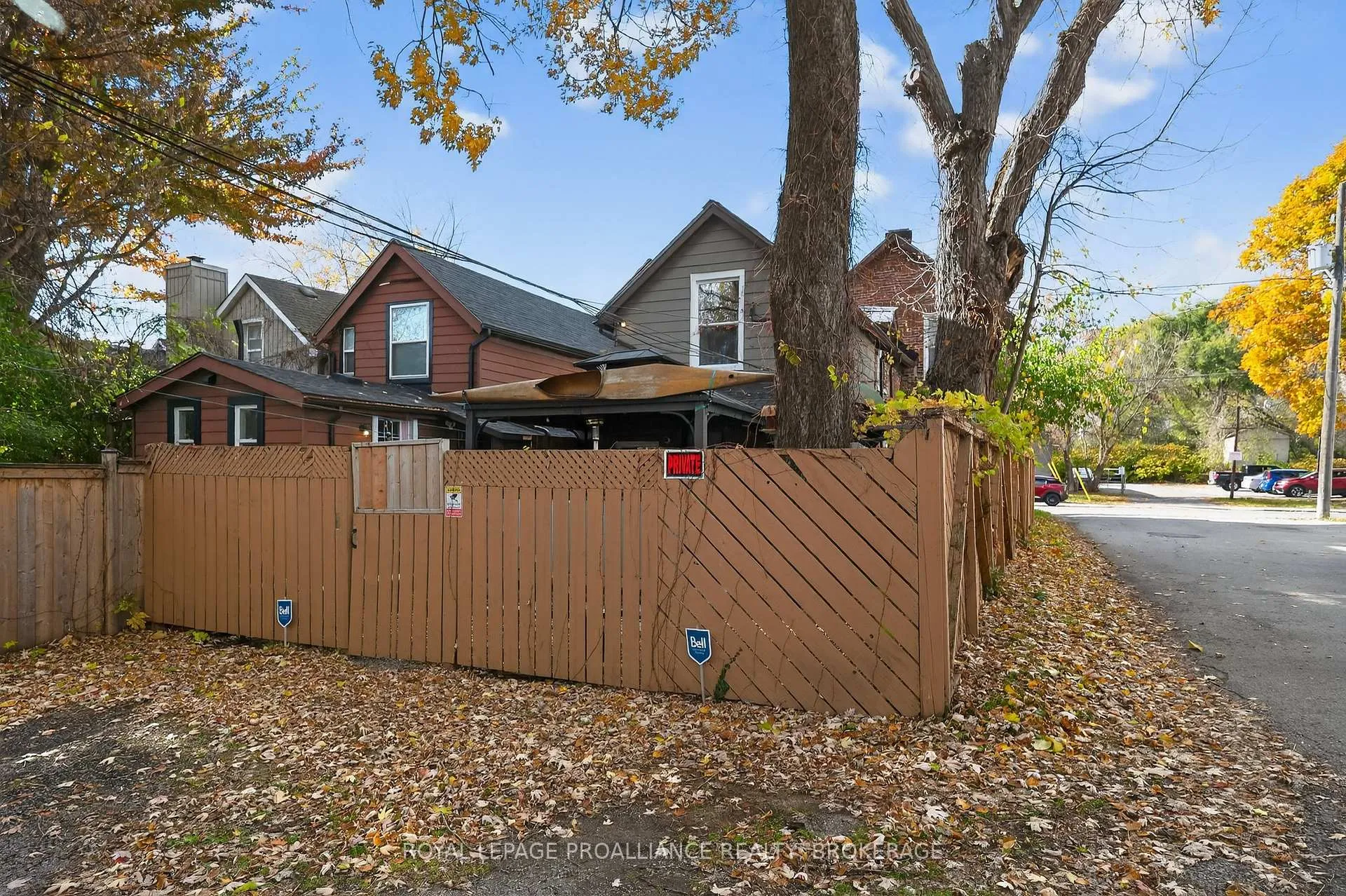 Photo 33 of 407 Bagot Street, Kingston, East of Sir John A. Blvd — HOMEH