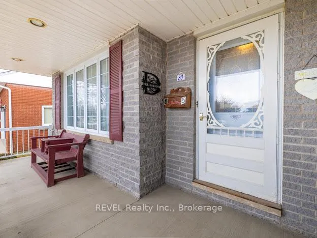 Photo 3 of 85 North Crescent, Port Colborne, Sugarloaf — HOMEH