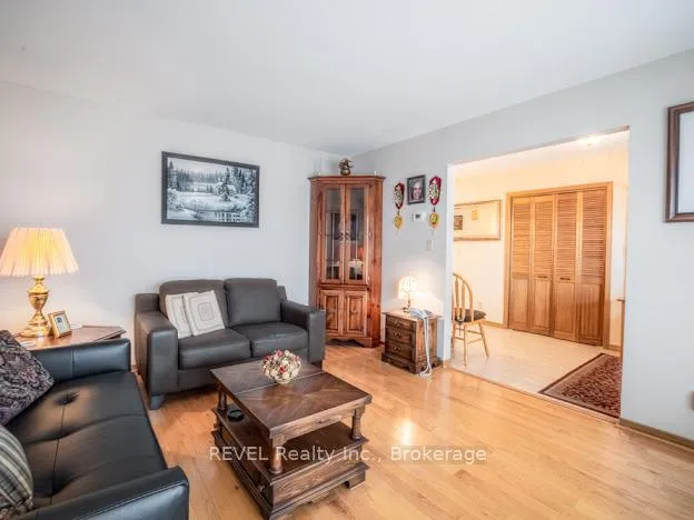 Photo 5 of 85 North Crescent, Port Colborne, Sugarloaf — HOMEH