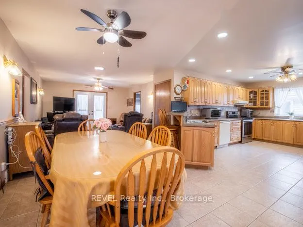Photo 14 of 85 North Crescent, Port Colborne, Sugarloaf — HOMEH
