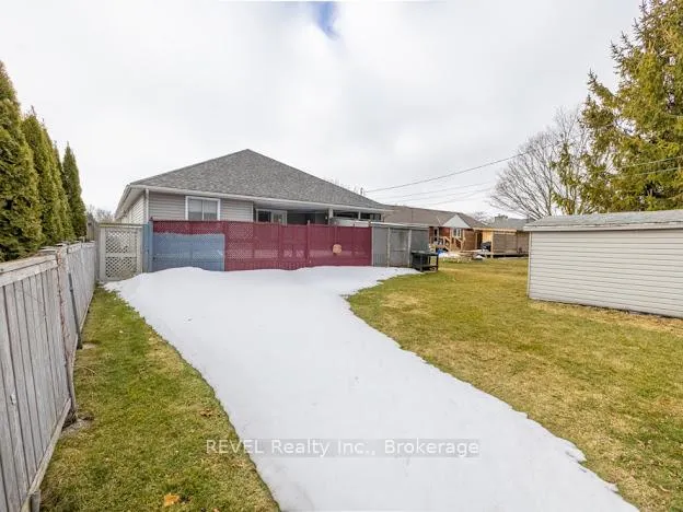 Photo 27 of 85 North Crescent, Port Colborne, Sugarloaf — HOMEH