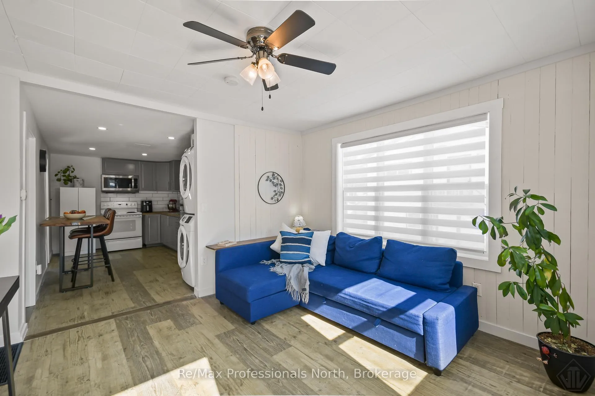 Photo 3 of 260 Private Street, Gravenhurst, Muskoka (S) — HOMEH