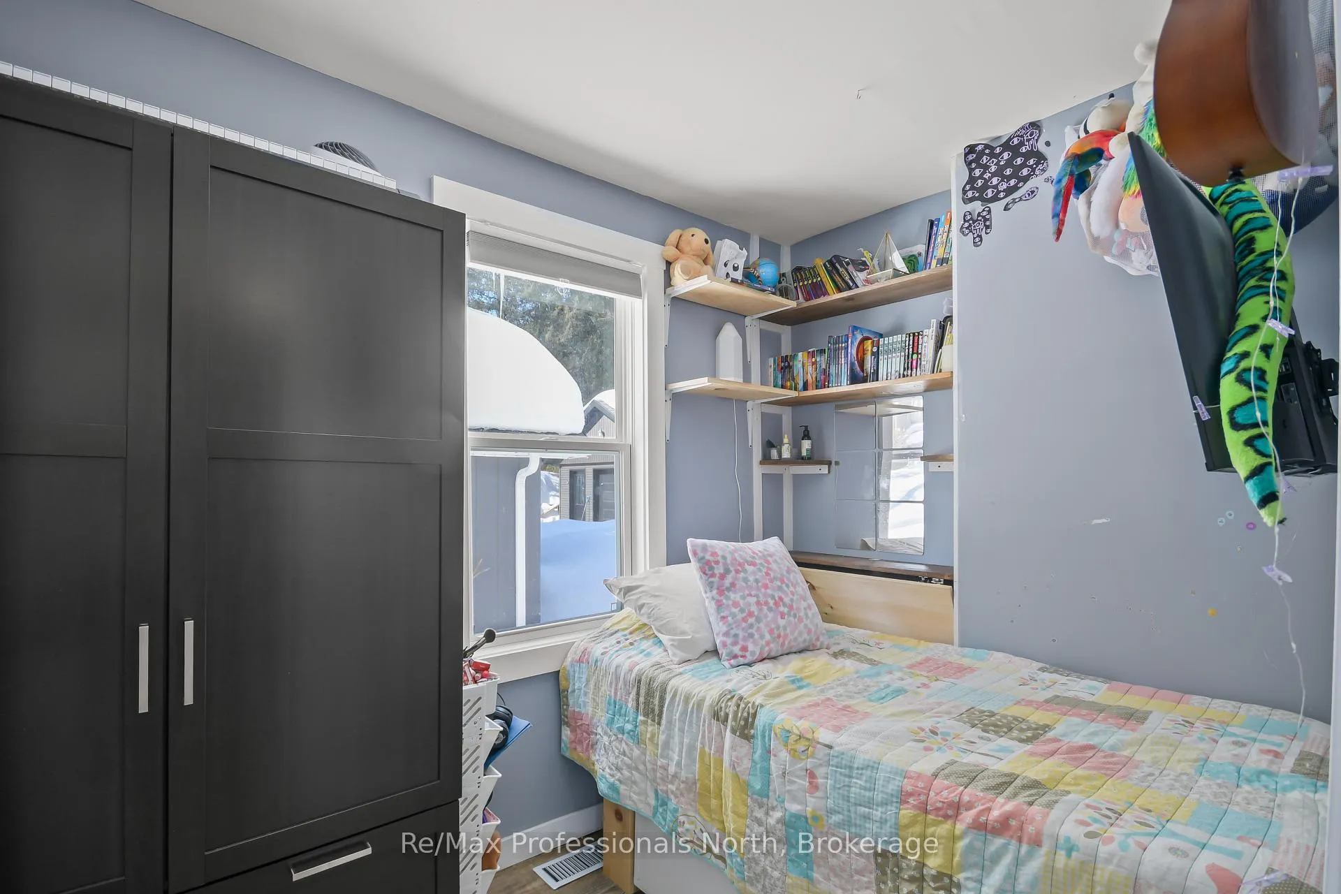 Photo 14 of 260 Private Street, Gravenhurst, Muskoka (S) — HOMEH