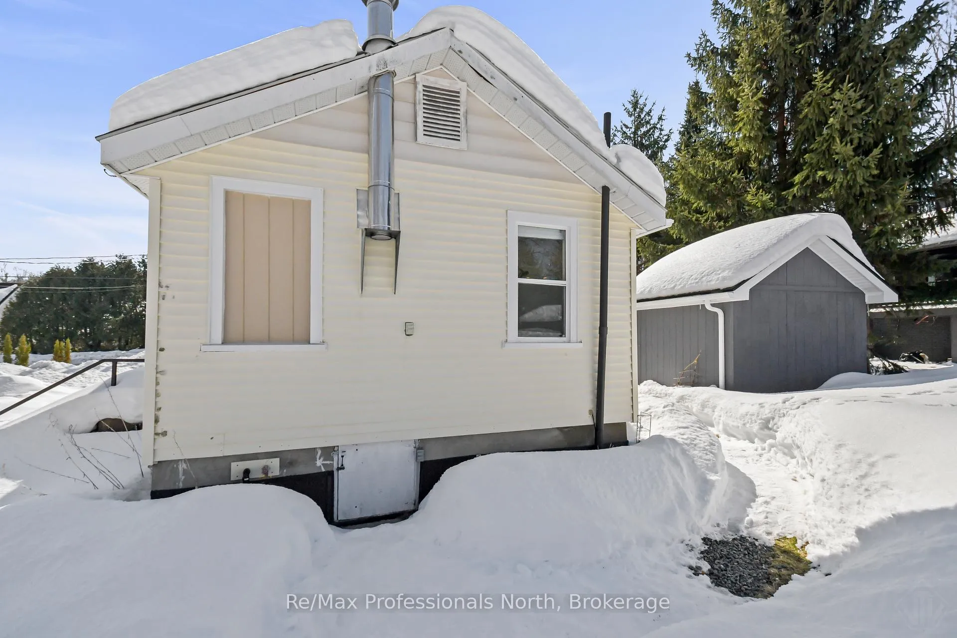 Photo 18 of 260 Private Street, Gravenhurst, Muskoka (S) — HOMEH