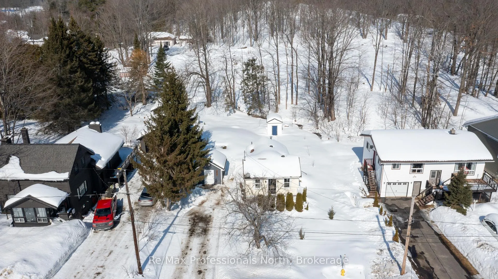 Photo 25 of 260 Private Street, Gravenhurst, Muskoka (S) — HOMEH