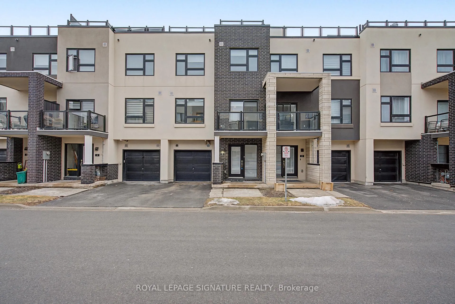 Front of Unit 3, 1121 Cooke Boulevard
