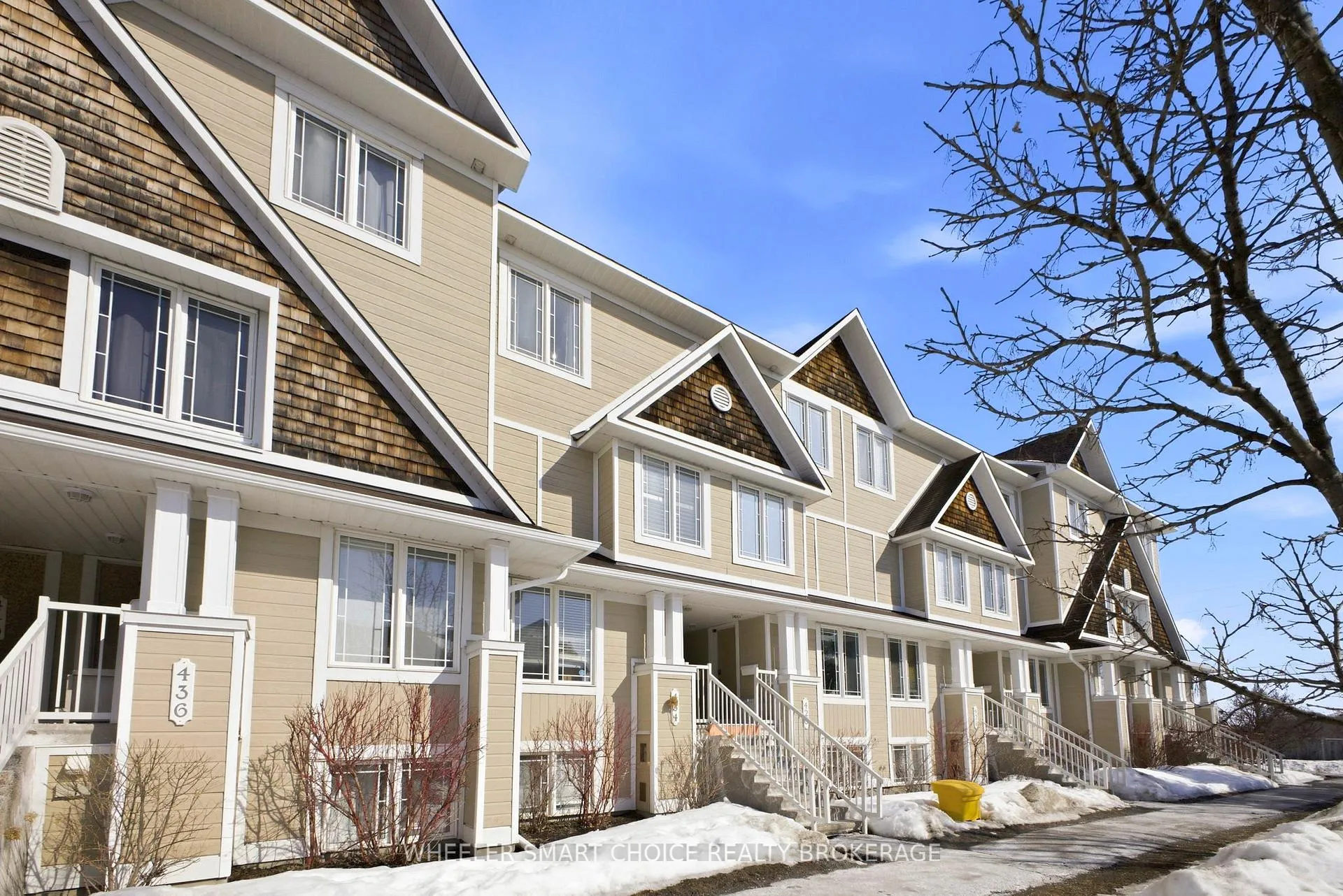 Front of Unit 11, 432 Hillsboro Private