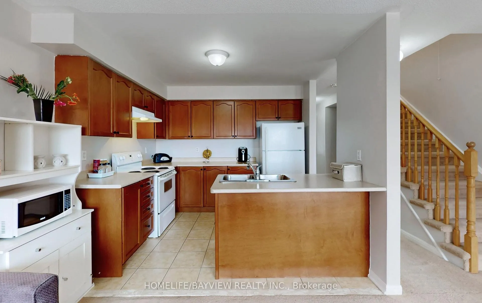 Photo 7 of Unit 12, 51 Connell Lane E, Clarington, Bowmanville — HOMEH