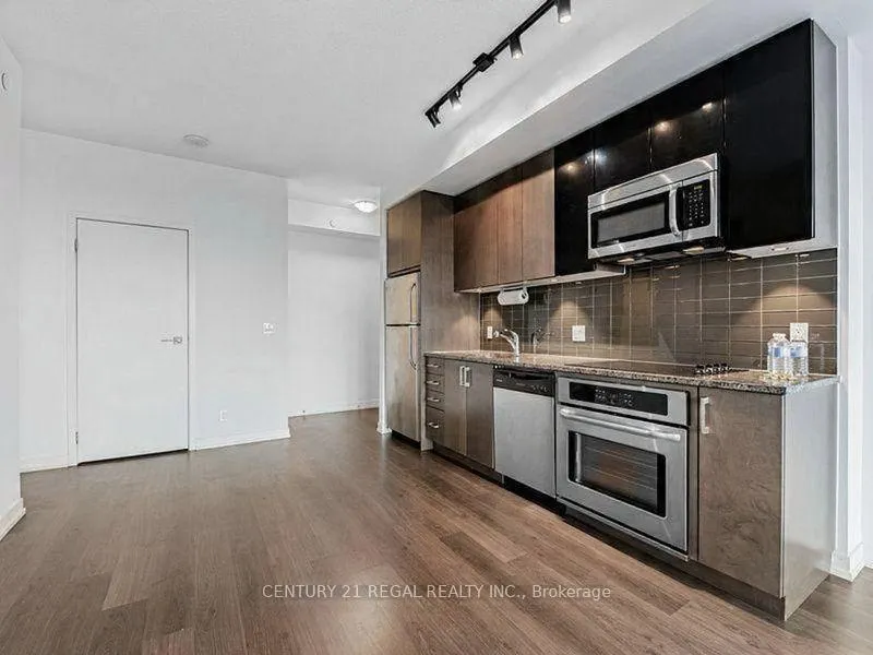 Photo 8 of Unit 3016, 98 Lillian Street, Toronto, Mount Pleasant West — HOMEH