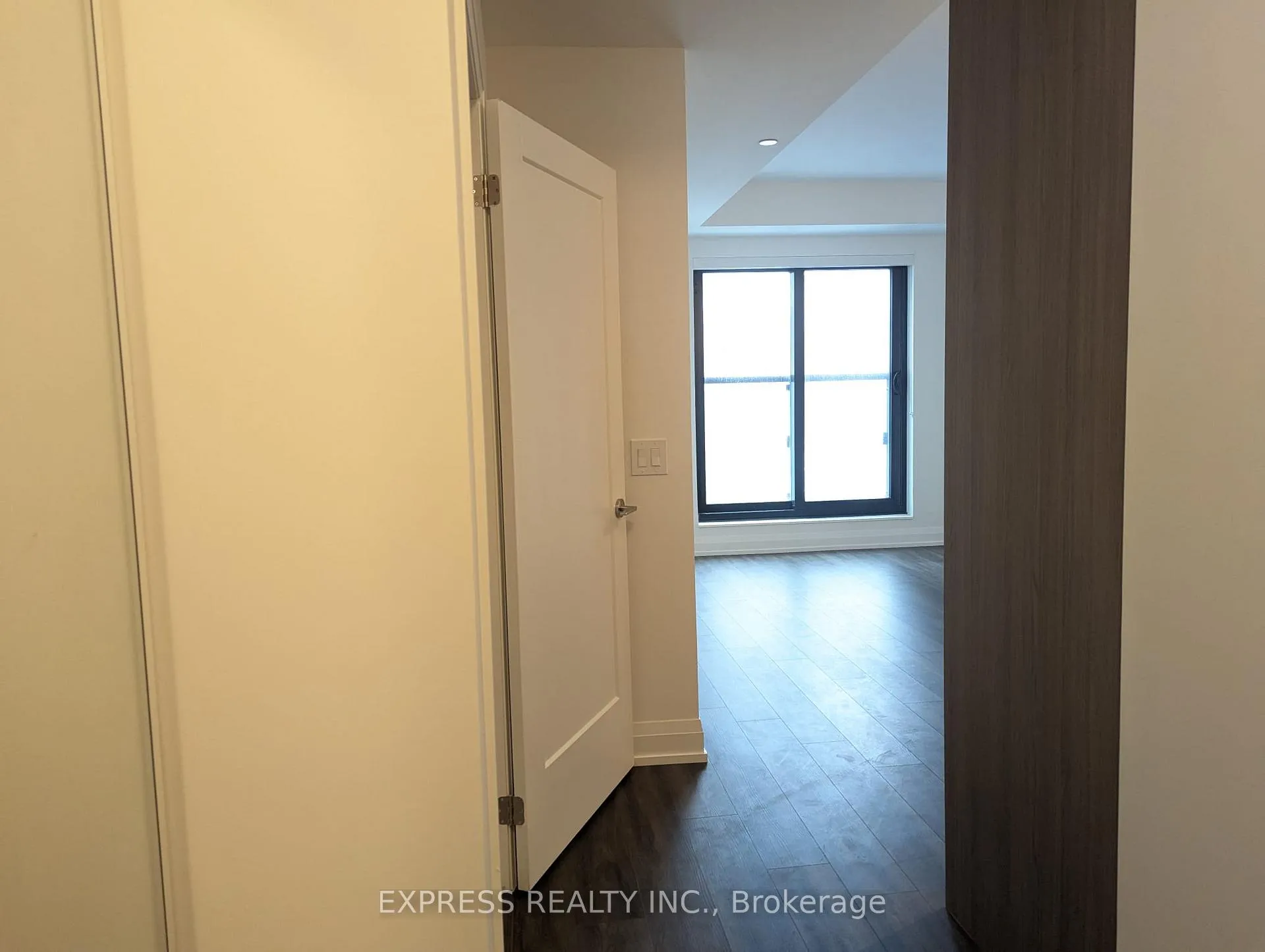 Photo 5 of Unit 2111, 20 Soudan Avenue, Toronto, Mount Pleasant West — HOMEH