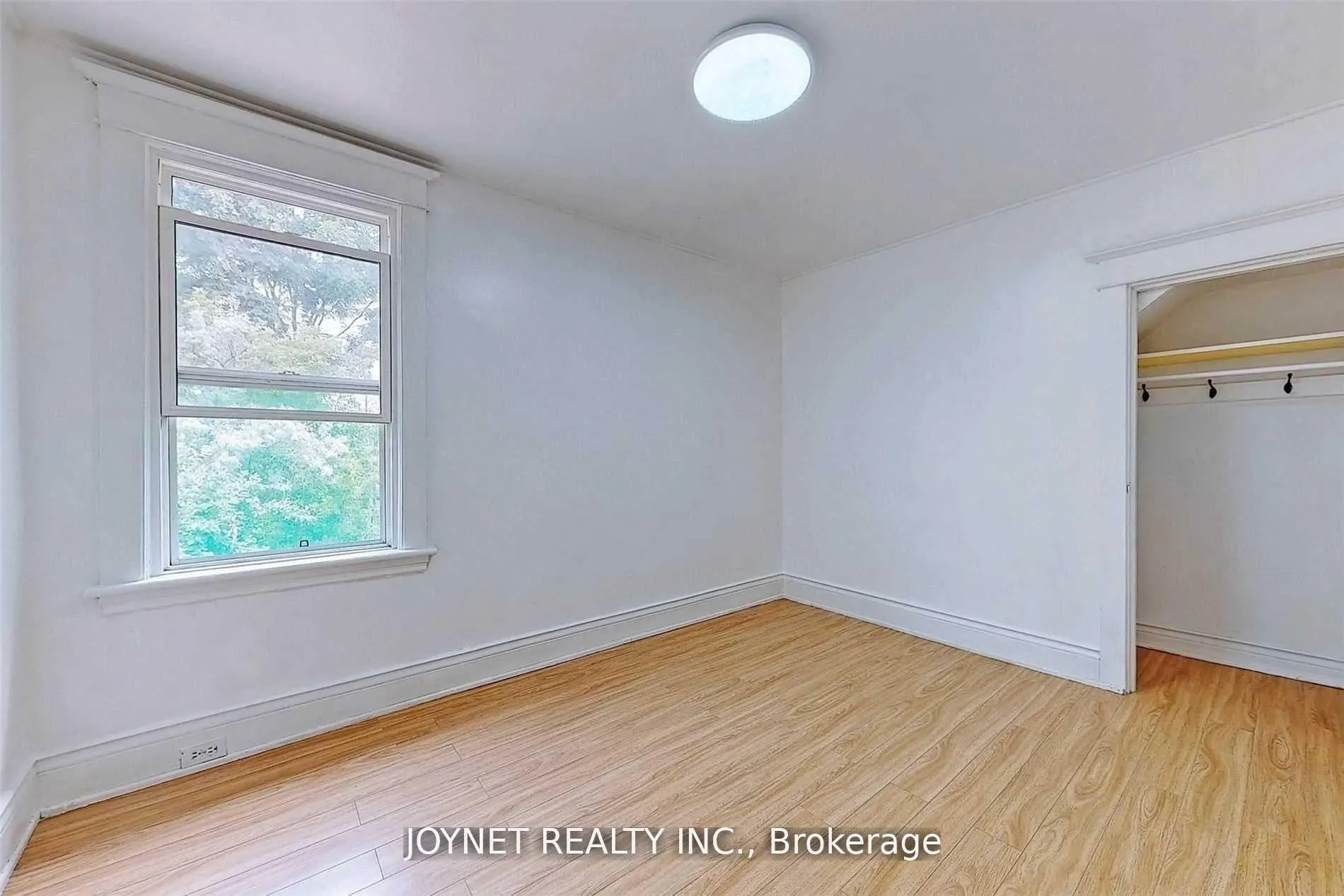 Photo 9 of 68 Barclay Street, Hamilton, Westdale — HOMEH