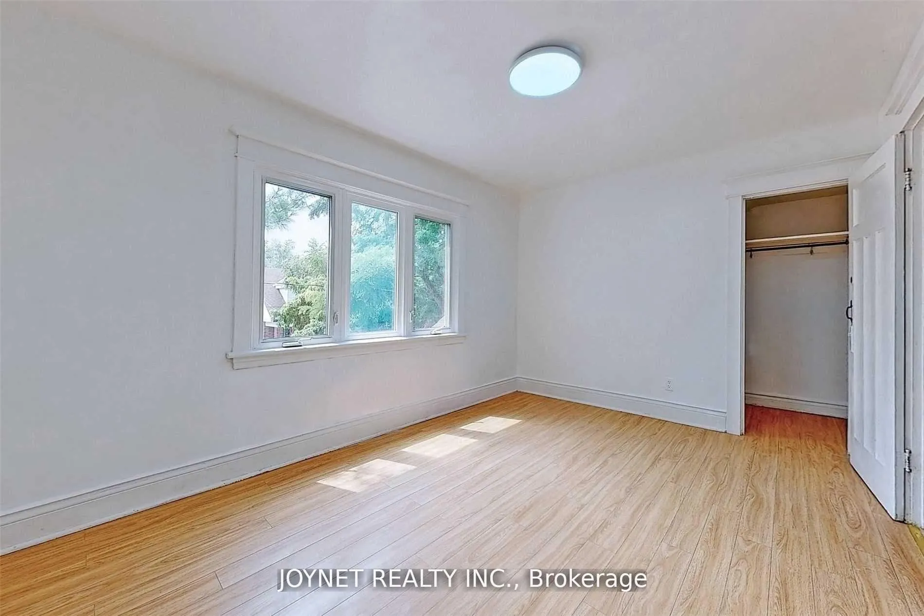 Photo 11 of 68 Barclay Street, Hamilton, Westdale — HOMEH
