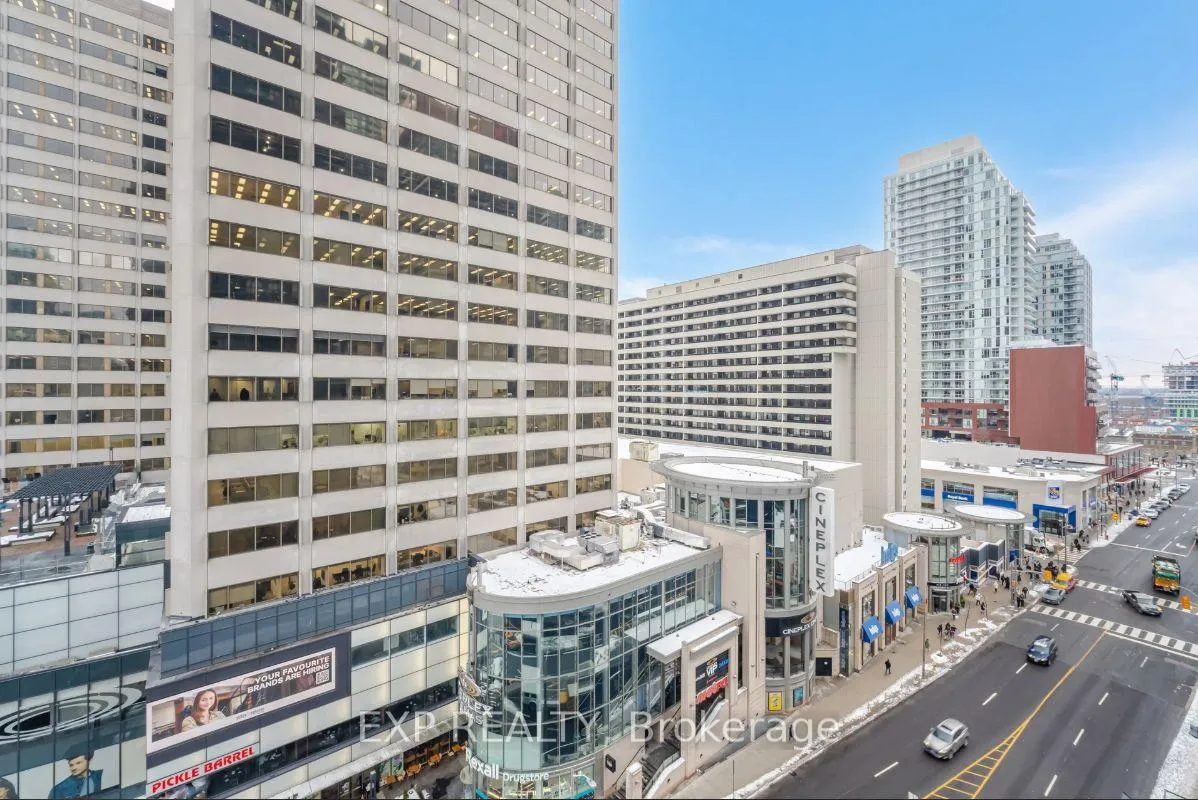 Photo 24 of Unit 703, 8 Eglinton Avenue E, Toronto, Mount Pleasant West — HOMEH