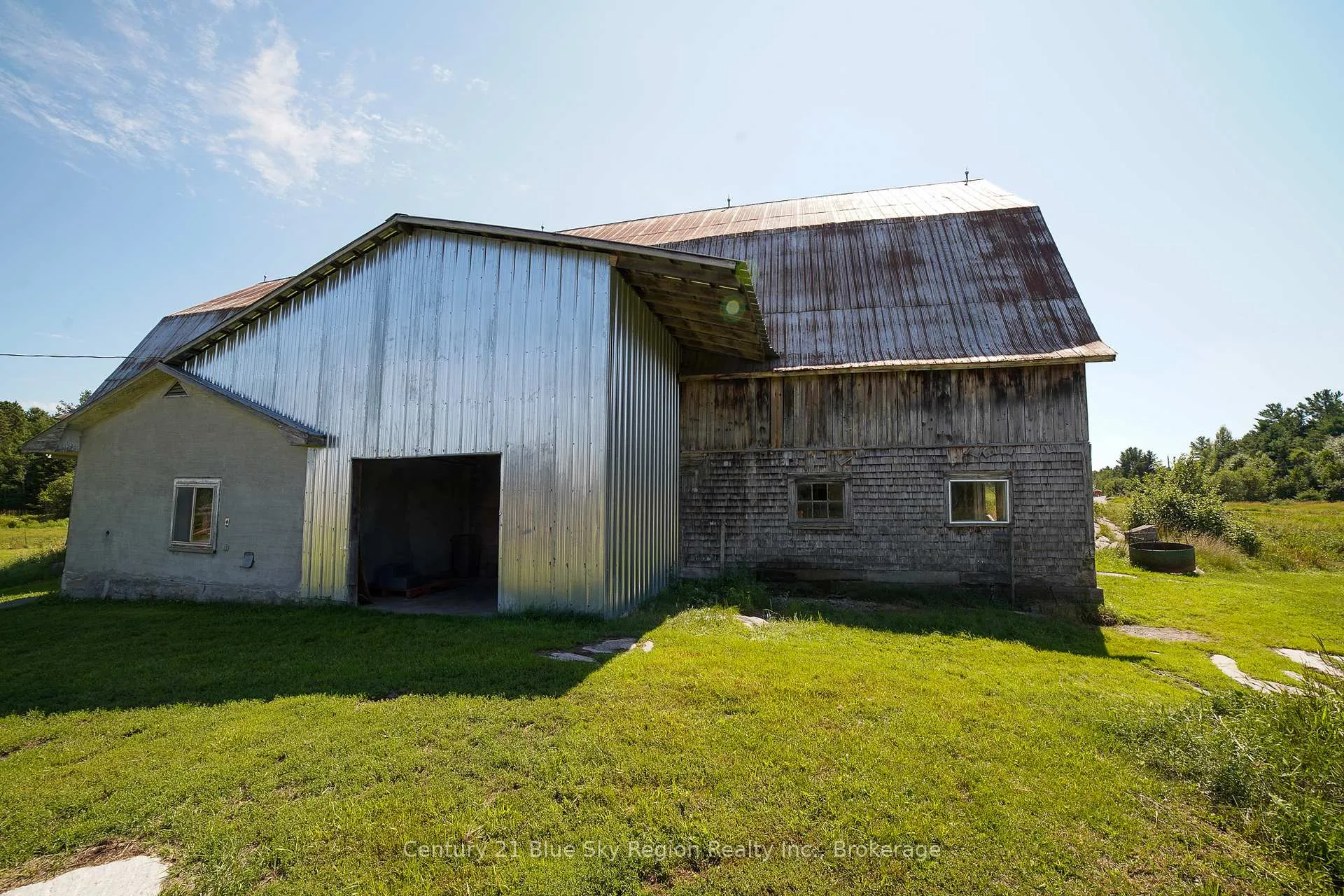 Photo 46 of 802 Piquette Road, West Nipissing, Verner — HOMEH